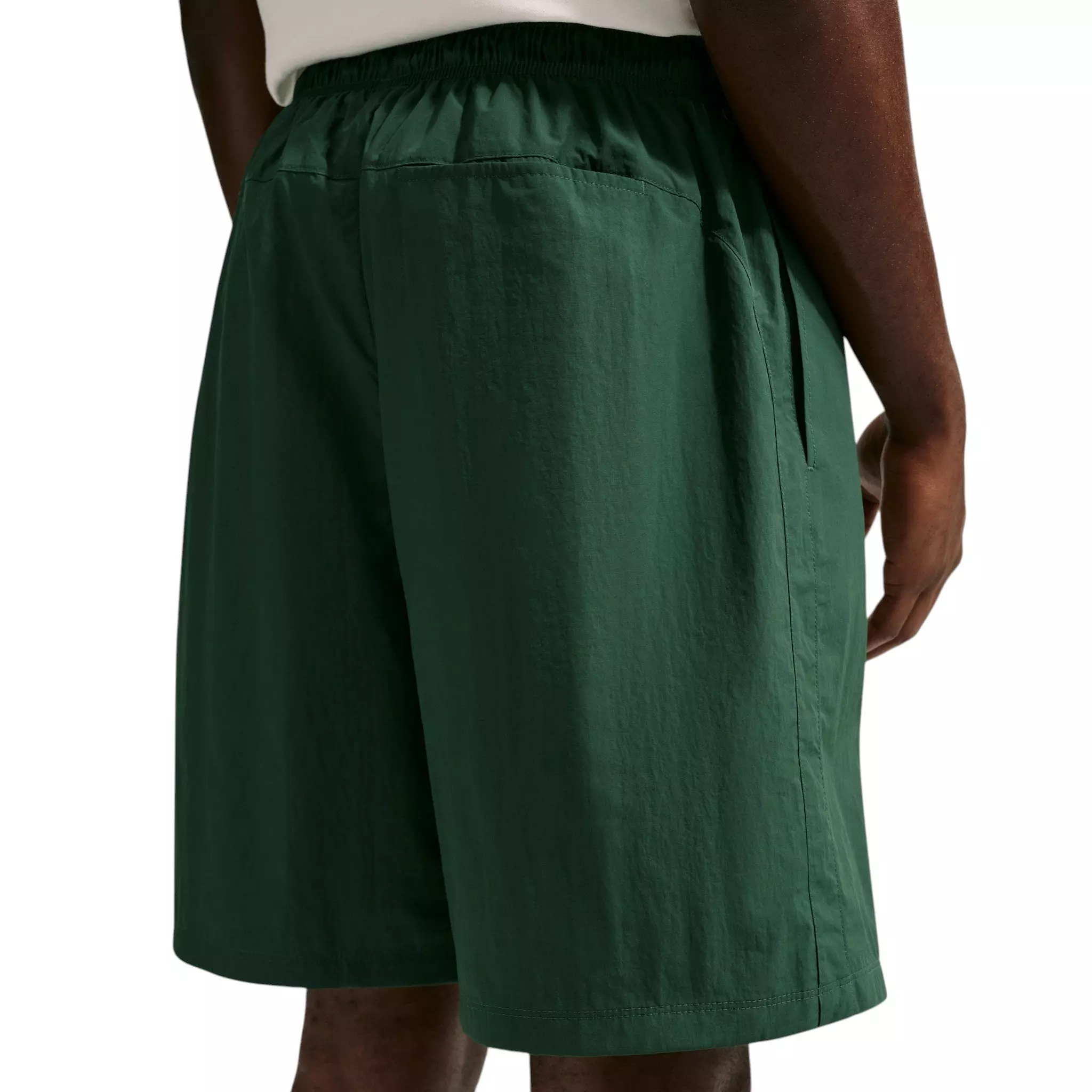Nike Men's Sportswear Club Sport Shorts - GREEN