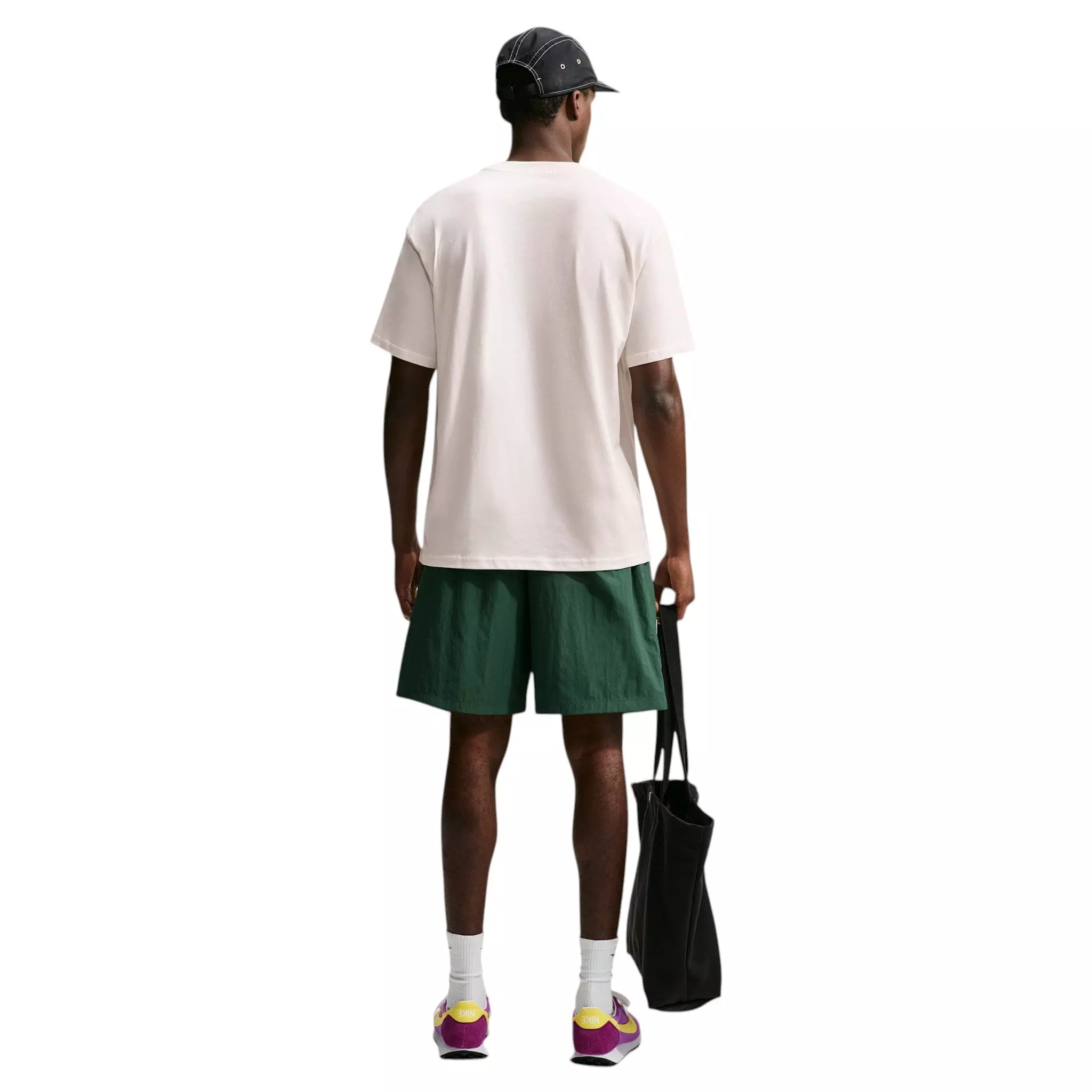 Nike Men's Sportswear Club Sport Shorts - GREEN