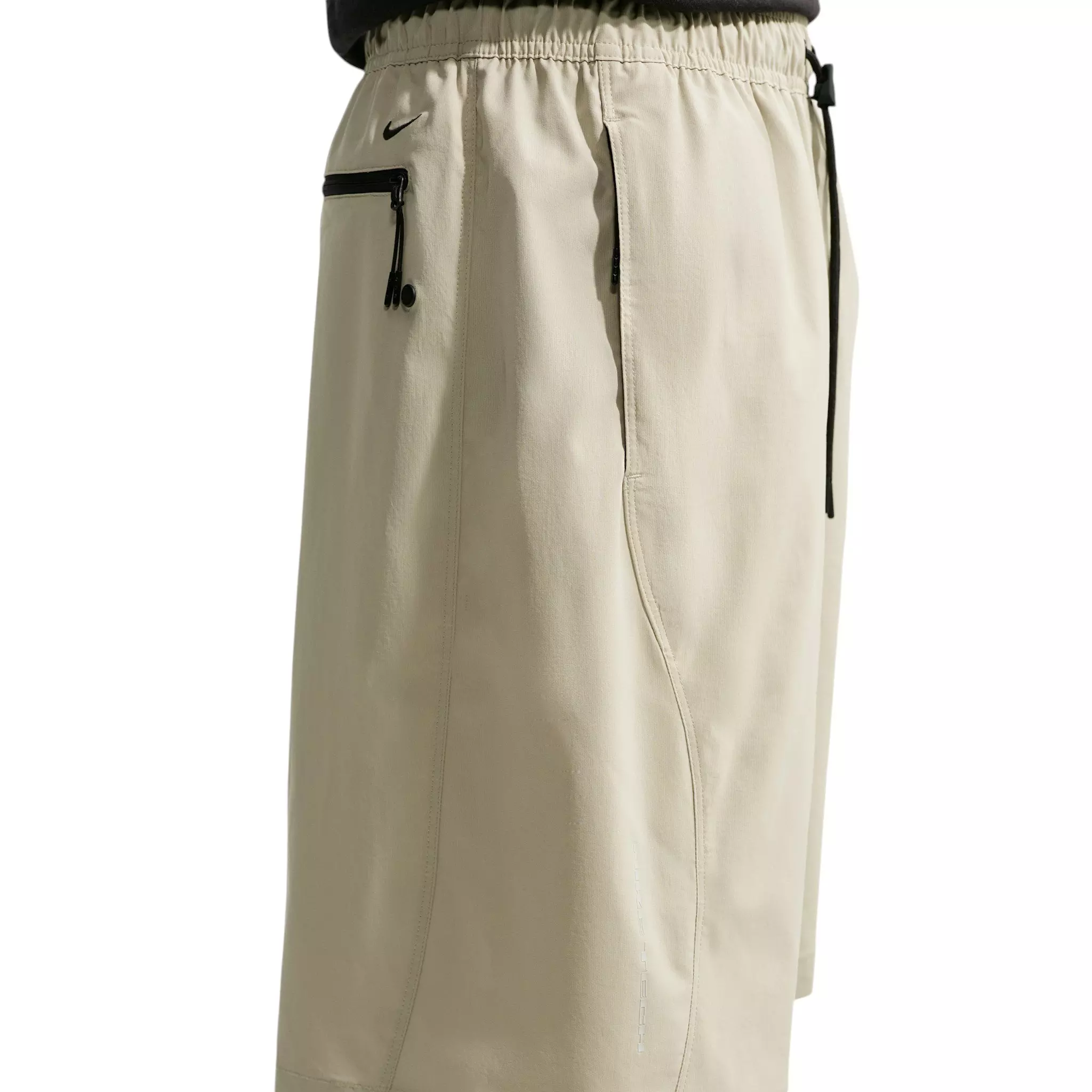 Nike Men's Tech Helios Dri-FIT Shorts - BROWN