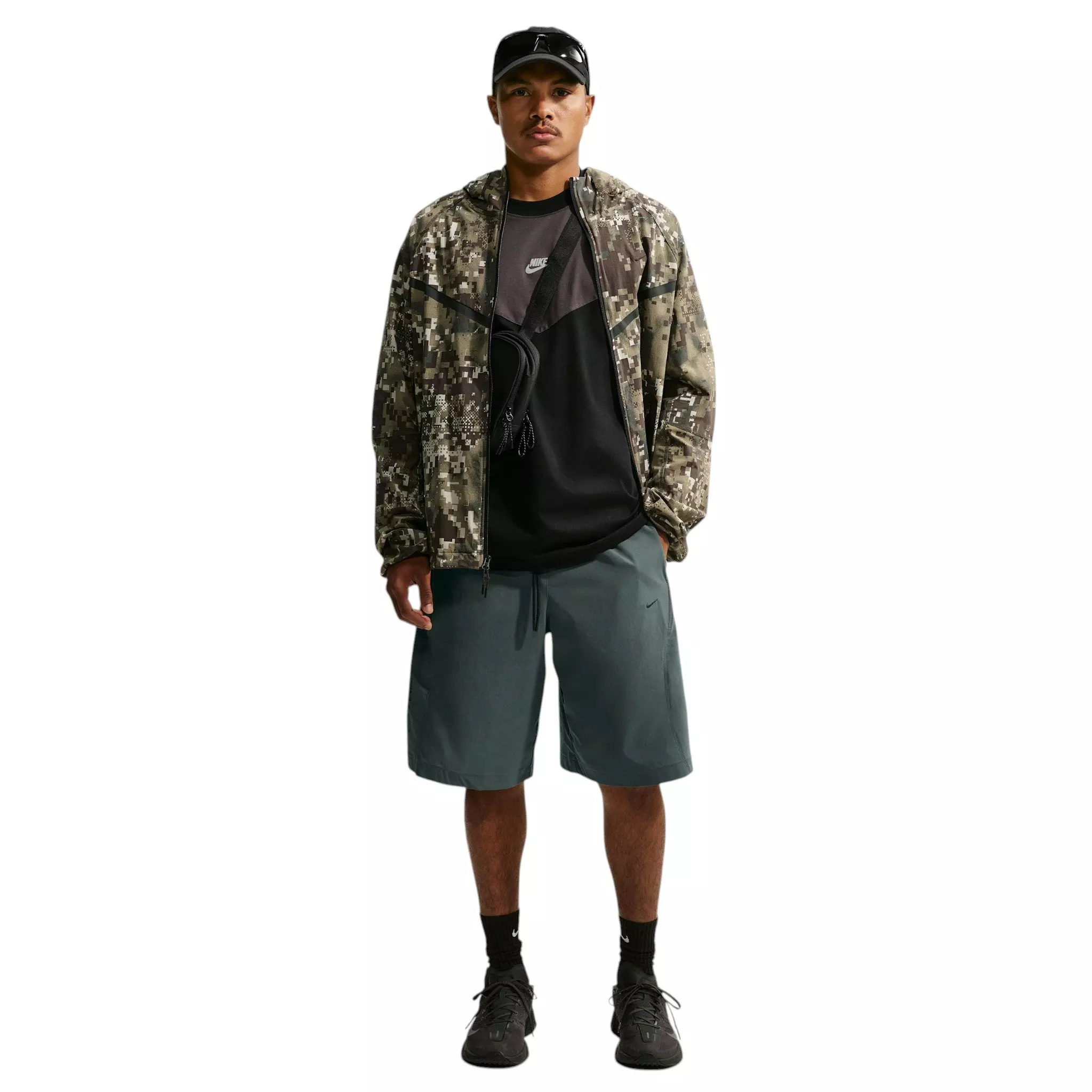Nike Men's Tech Helios Dri-FIT Shorts - GREEN