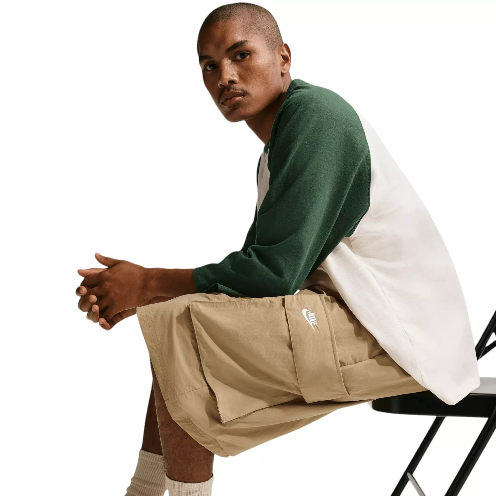 Nike Men's Sportswear Club Oversized Cargo Shorts - Parachute Beige/White - BEIGE/WHITE