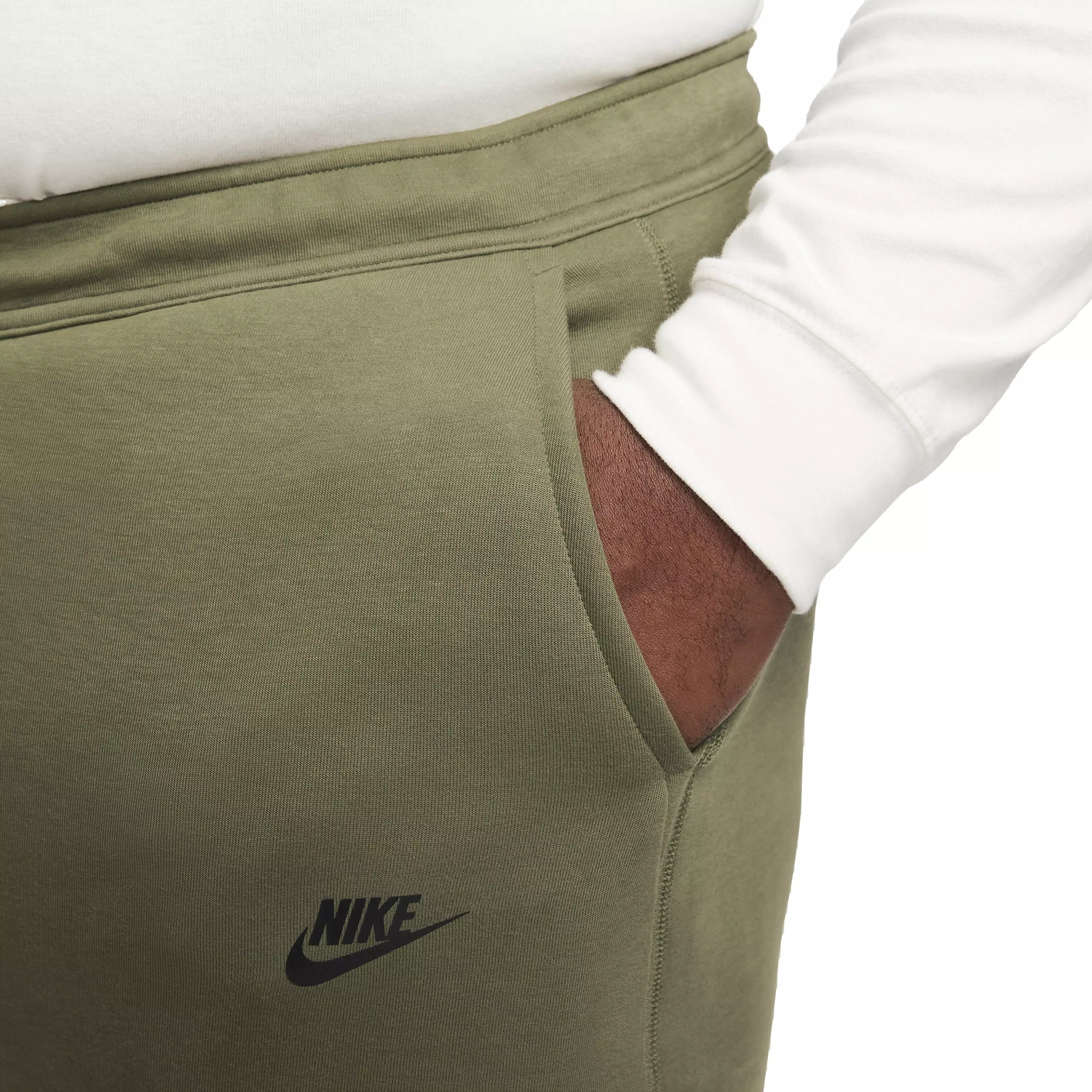 Nike Men's Tech Fleece Slim Fit Joggers - OLIVE