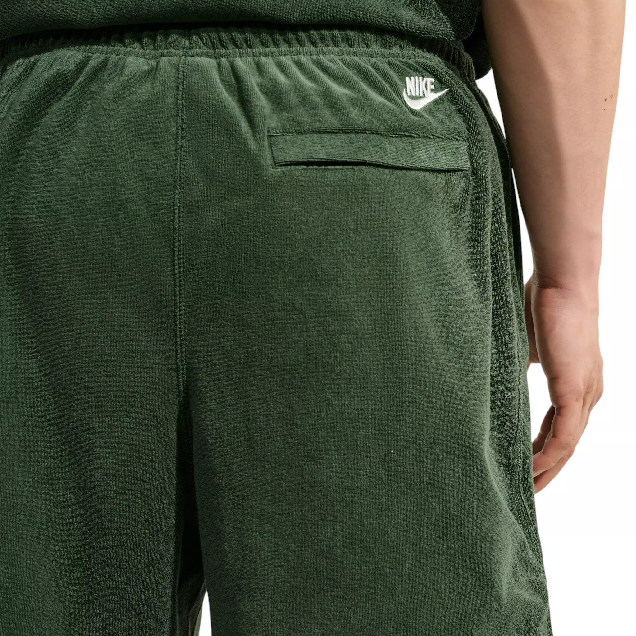 Nike Men's Sportswear Club Terry Shorts - GREEN
