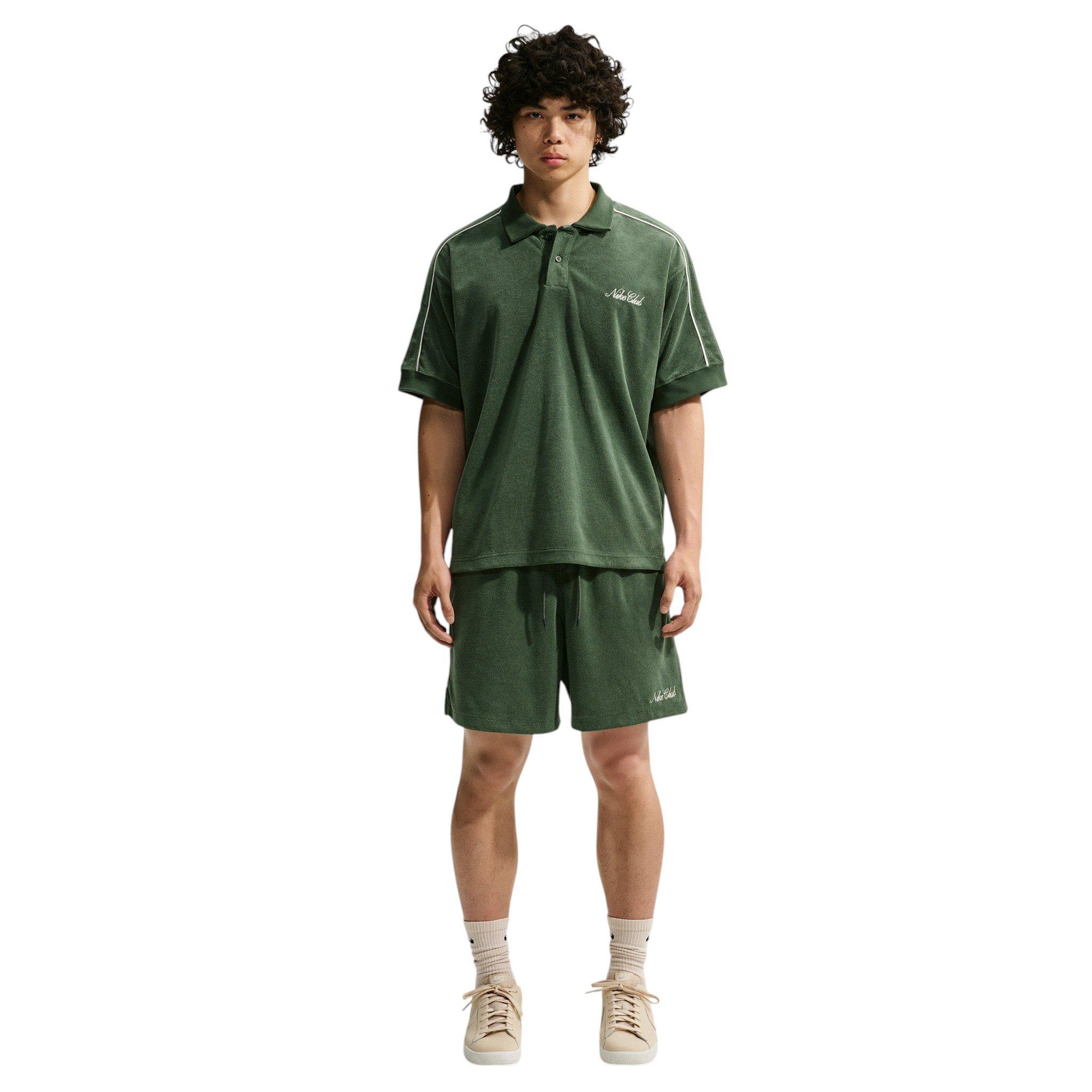 Nike Men's Sportswear Club Terry Shorts - GREEN