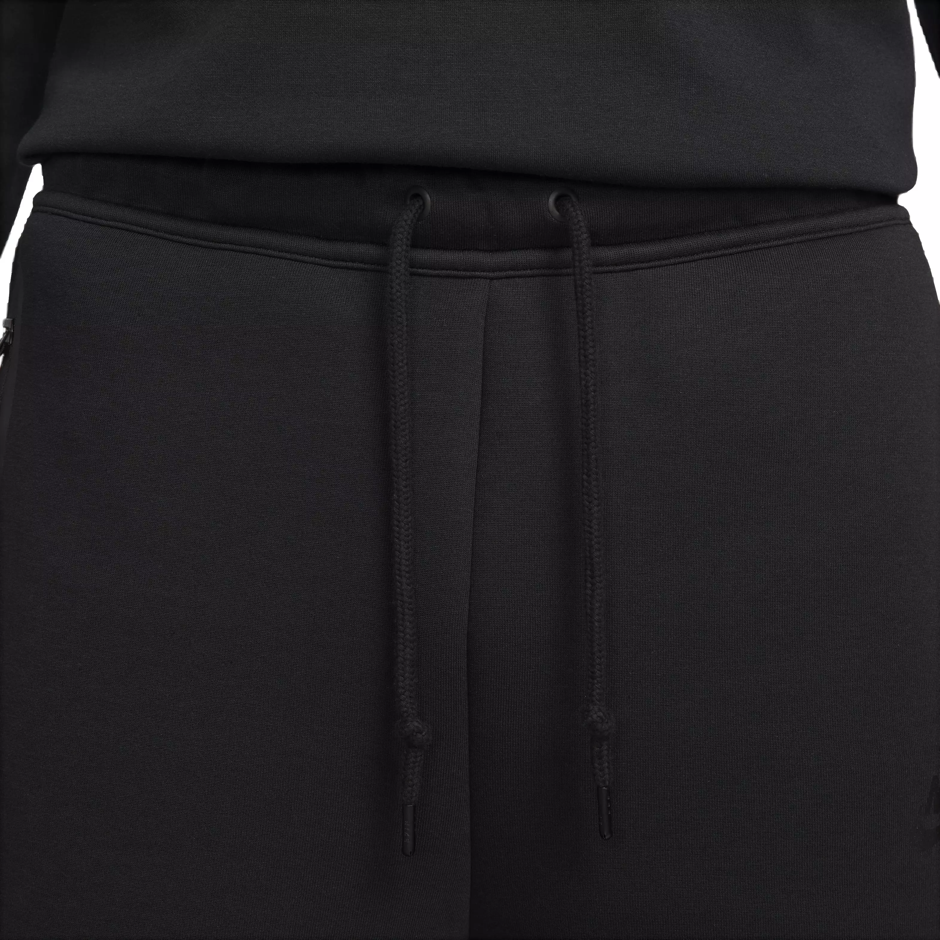 Nike Men's Tech Fleece Shorts - Black - BLACK