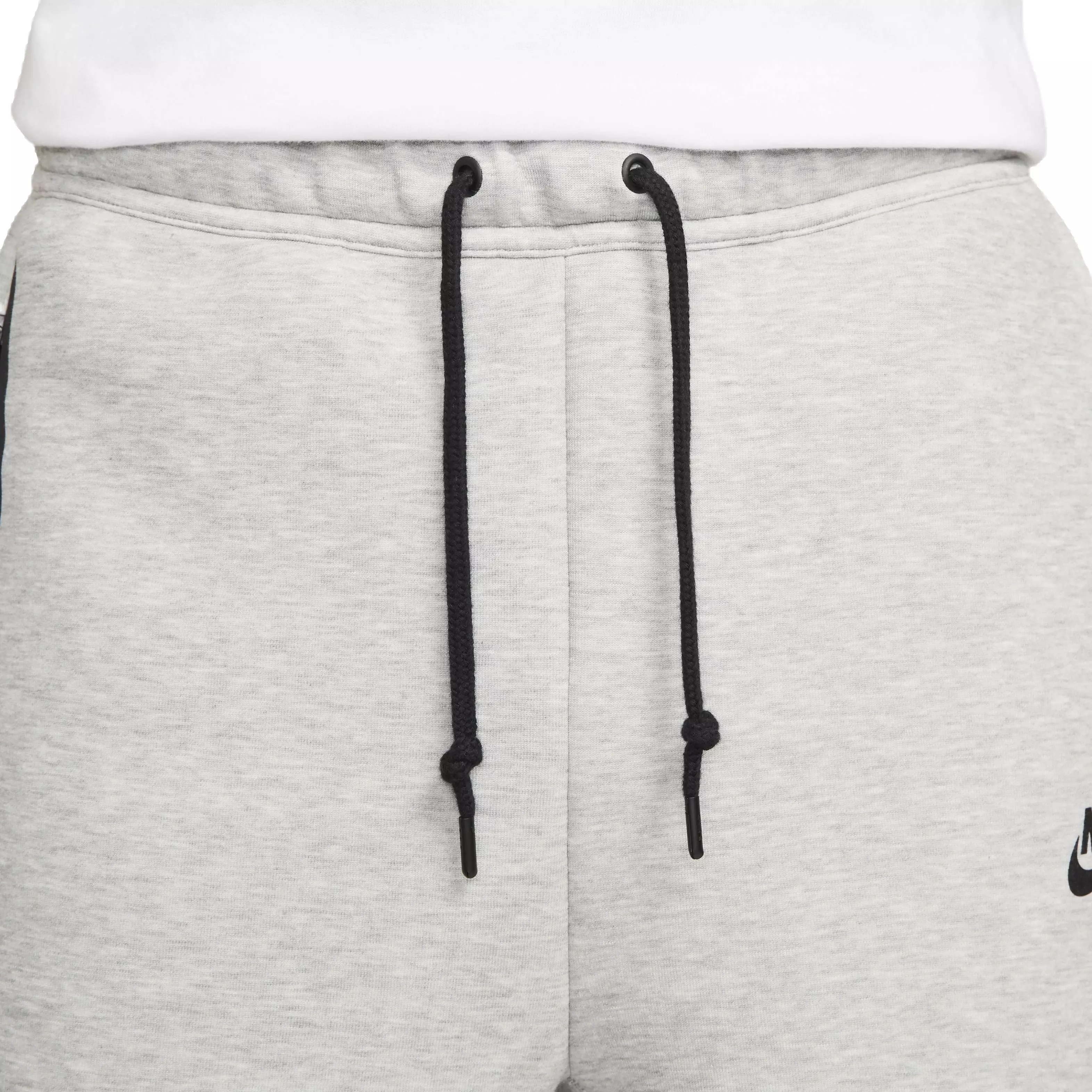 Nike Men's Tech Fleece Shorts - GREY