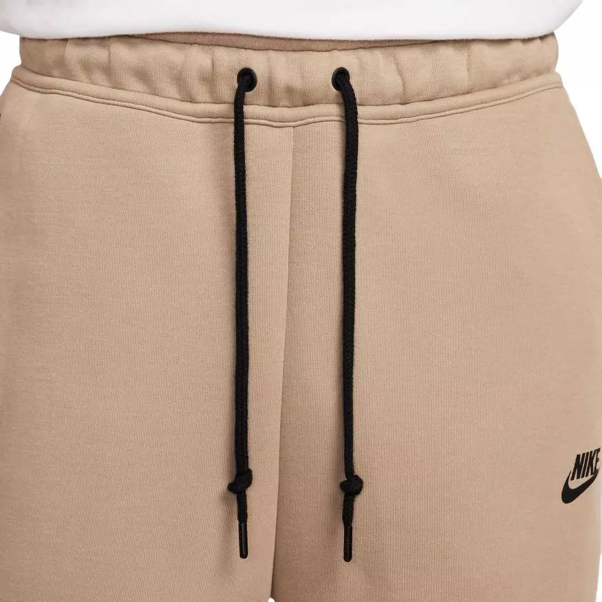 Nike Men's Tech Fleece Shorts - Black - BROWN
