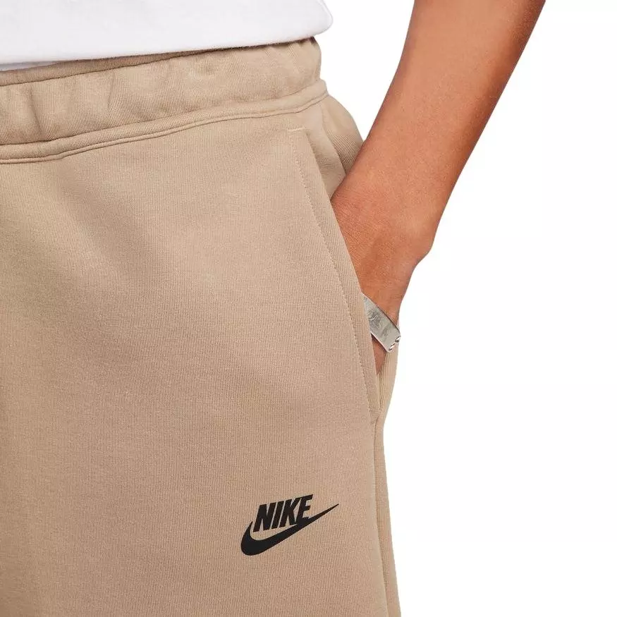 Nike Men's Tech Fleece Shorts - BROWN