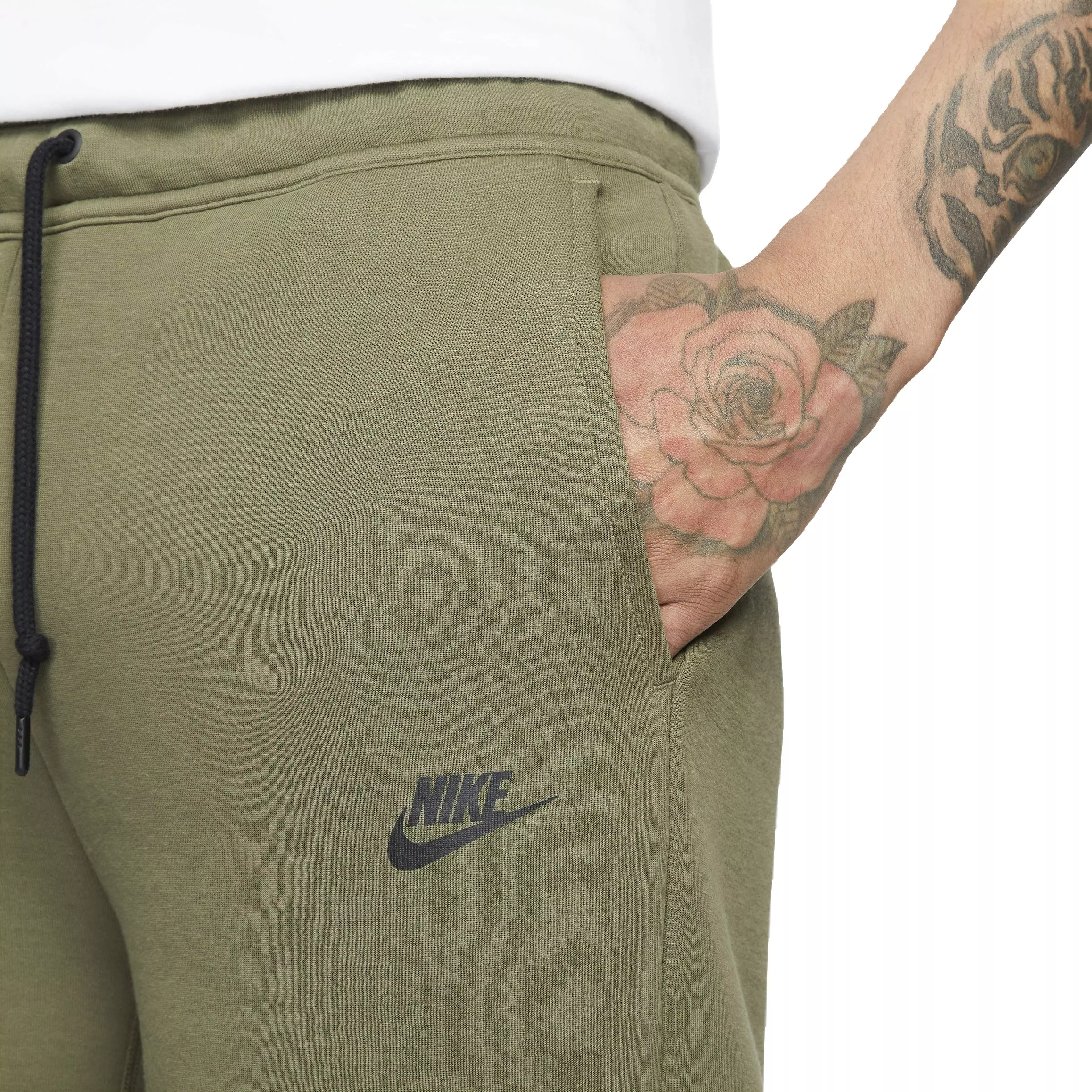 Nike Men's Tech Fleece Shorts - Black - OLIVE