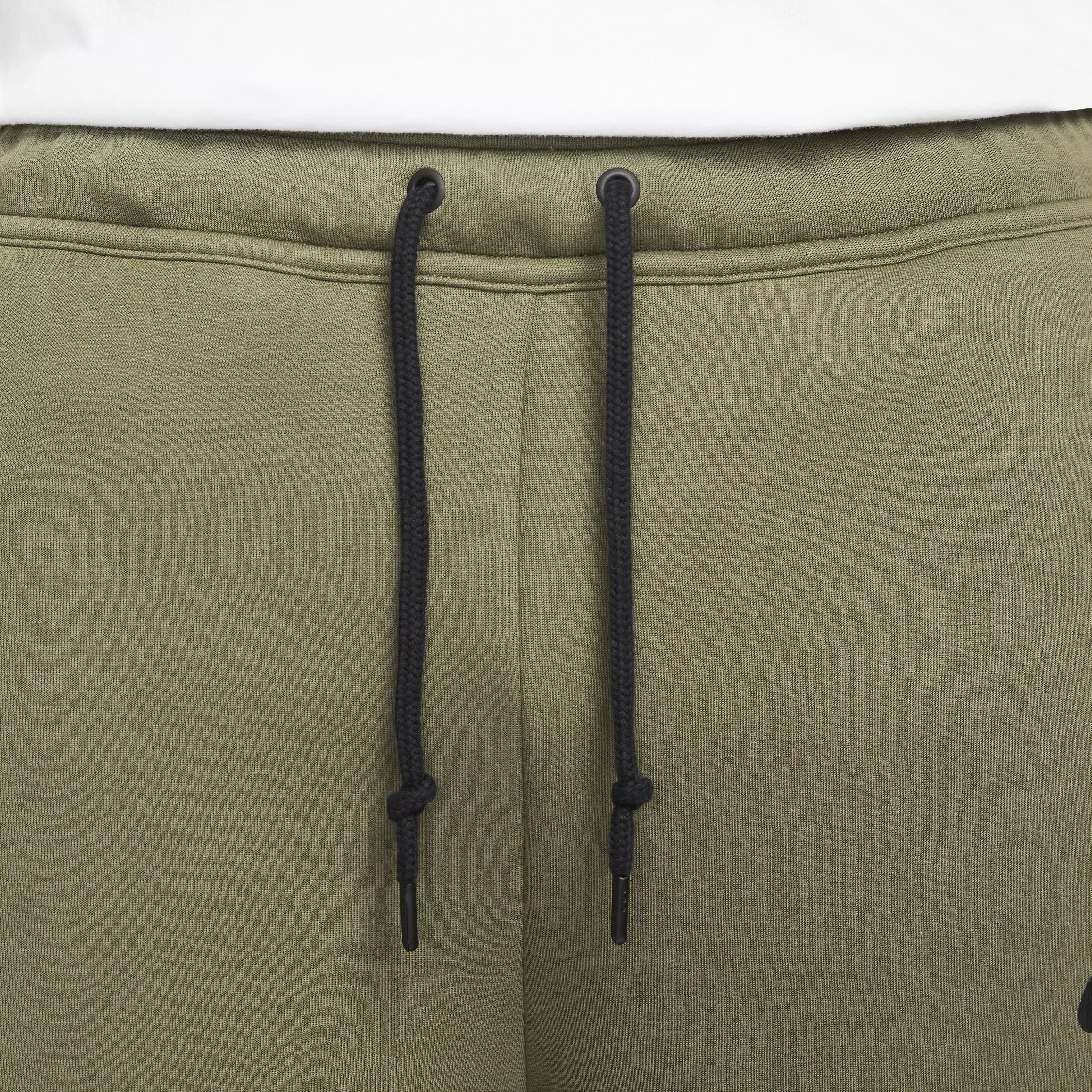 Nike Men's Tech Fleece Shorts - Black - OLIVE