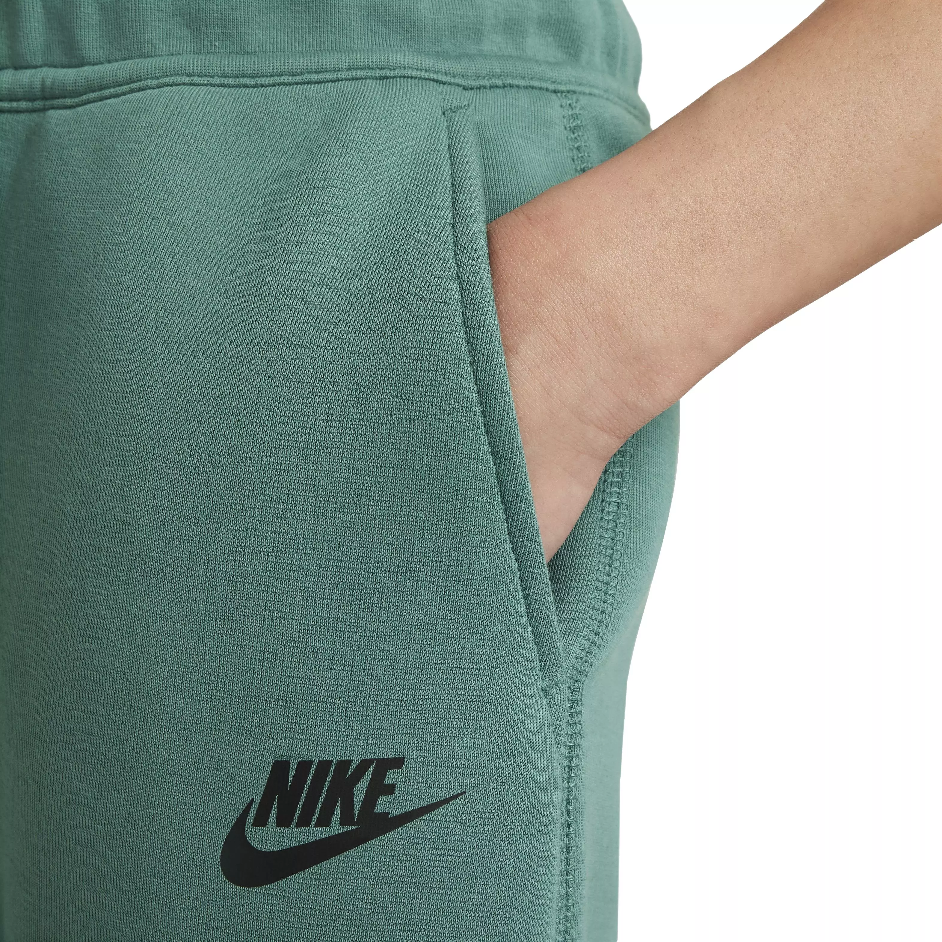 Nike Big Boys' Sportswear Tech Fleece Pant - GREEN