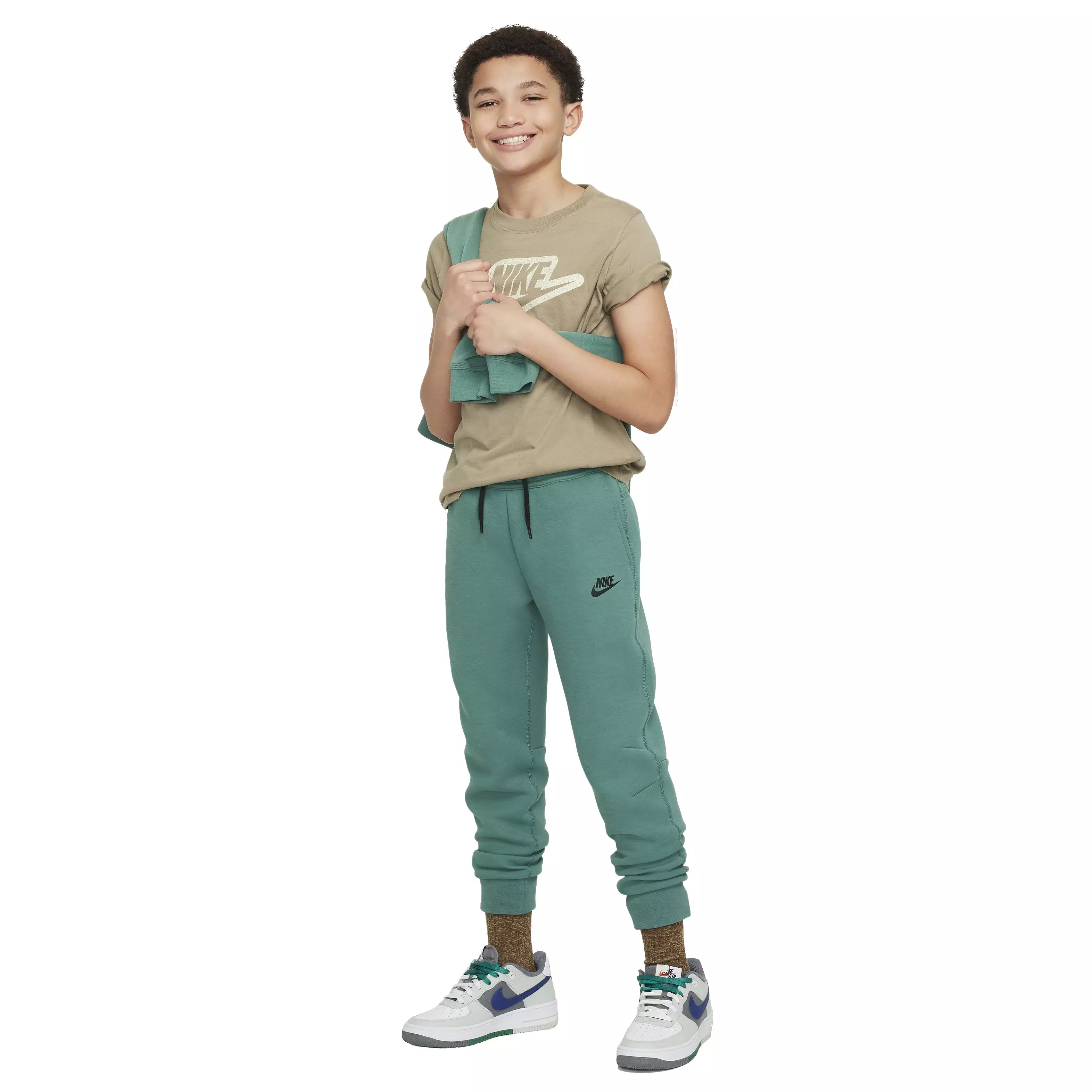 Nike Big Boys' Sportswear Tech Fleece Pant - GREEN