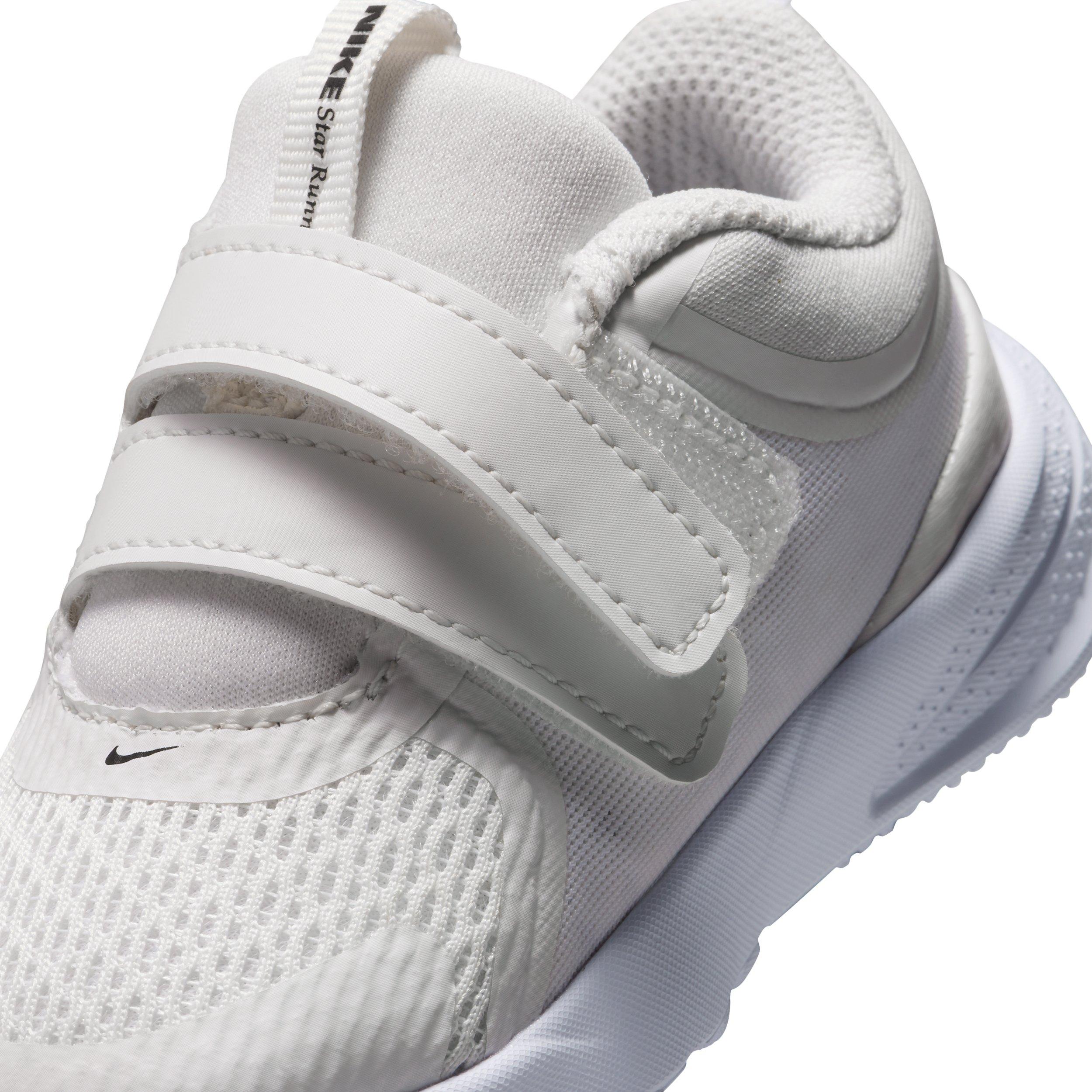 Nike Star Runner 5 Infant Girls' "Platinum Tint/Black/Metallic Gold" Shoe