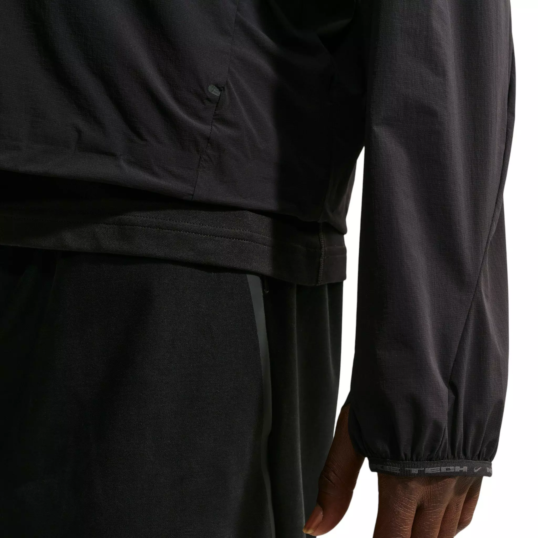 Nike Men's Tech Helios Dri-FIT Convertible Pullover Top - BLACK