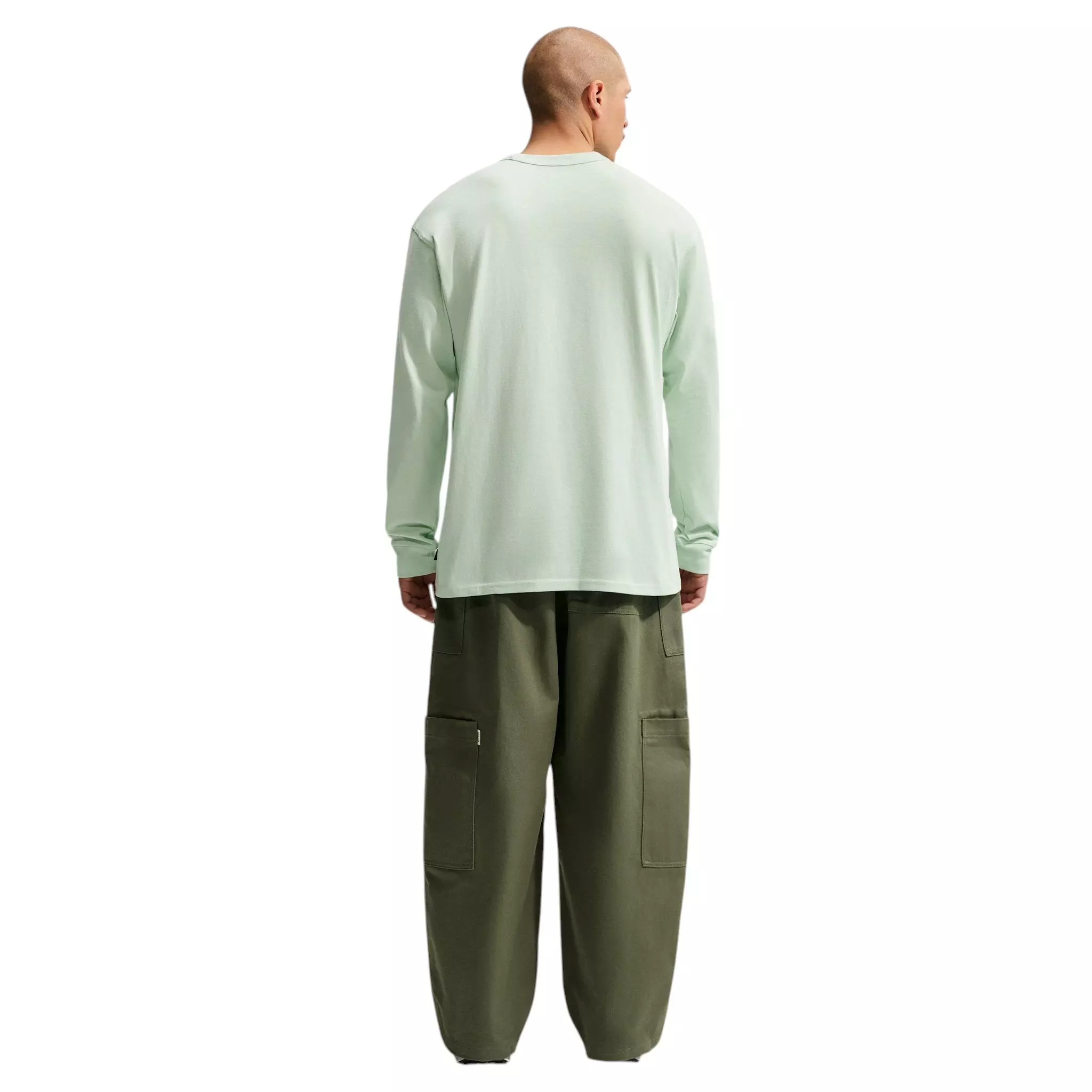 Nike Men's Sportswear Premium Essentials Long-Sleeve T-Shirt - GREEN