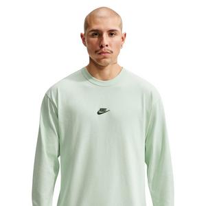 Nike Men's Sportswear Premium Essentials Long-Sleeve T-Shirt - GREEN