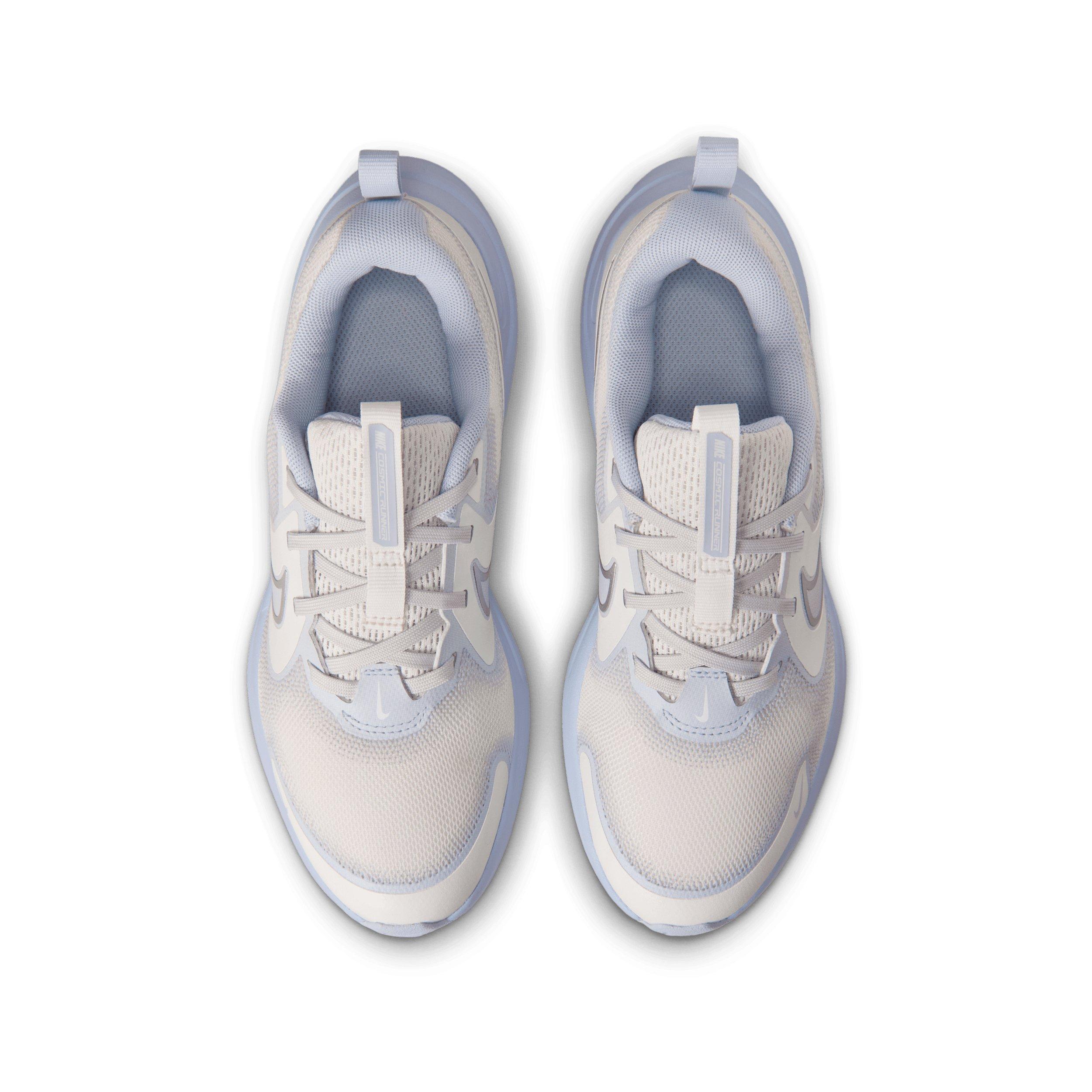 Nike Cosmic Runner Grade School Boys' "Platinum Tint/Ghost/Football Grey/Silver" Running Shoe