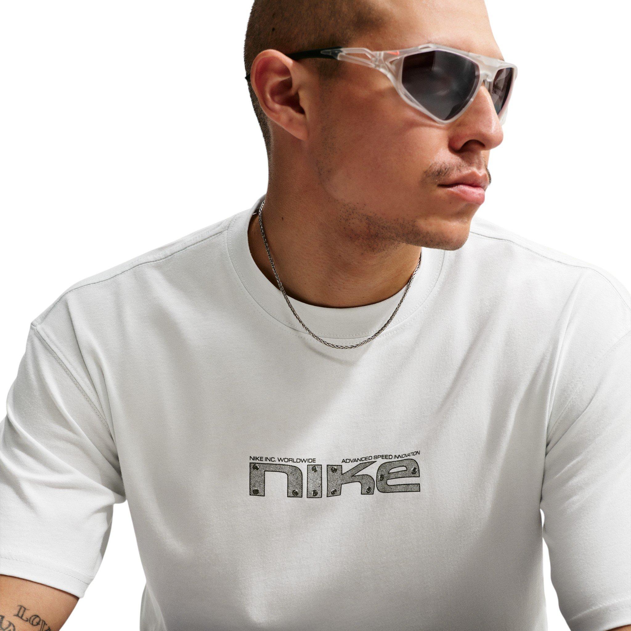 Nike Men's Sportswear Race Helmet Speed T-Shirt - WHITE