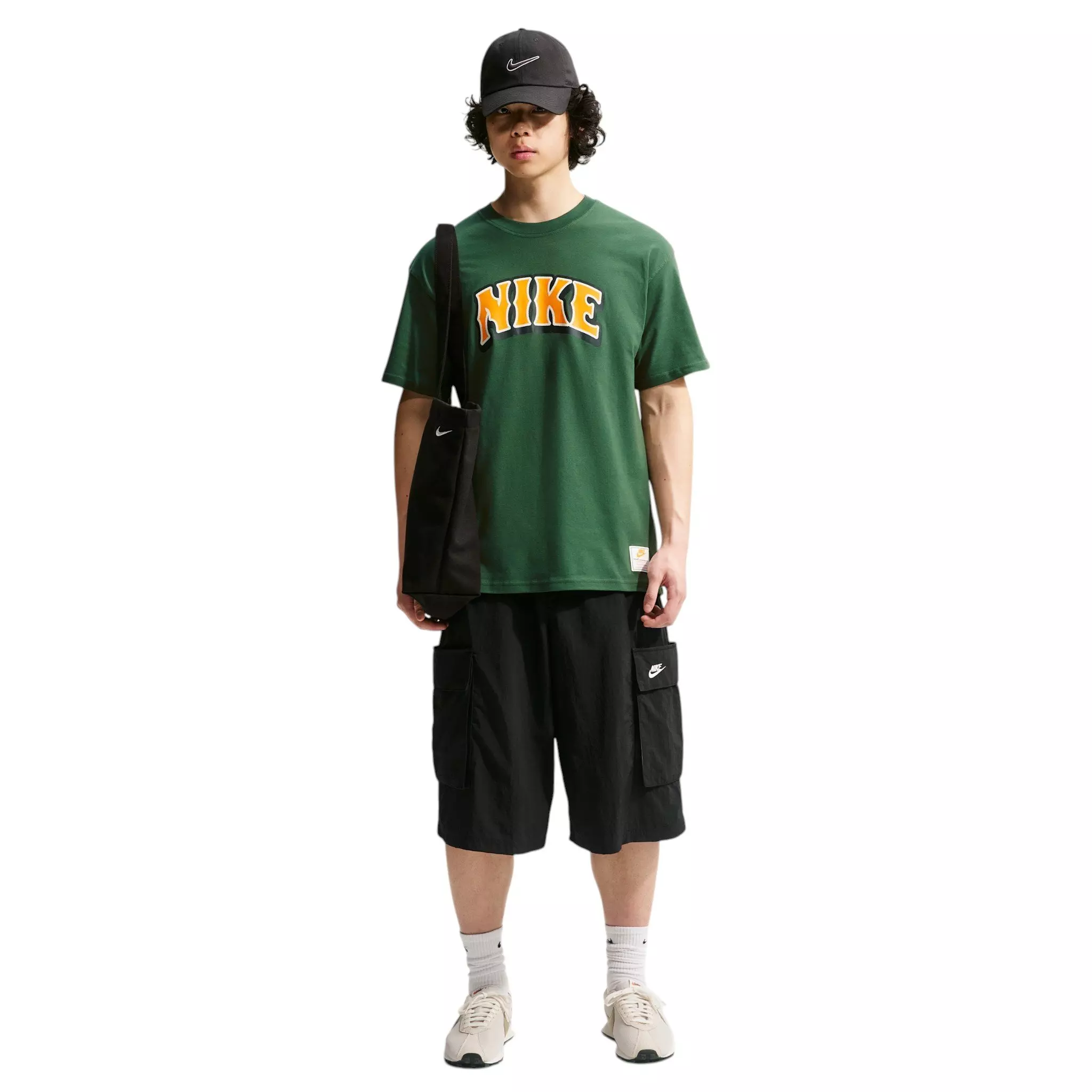 Nike Men's Sportswear Big Logo T-Shirt - GREEN