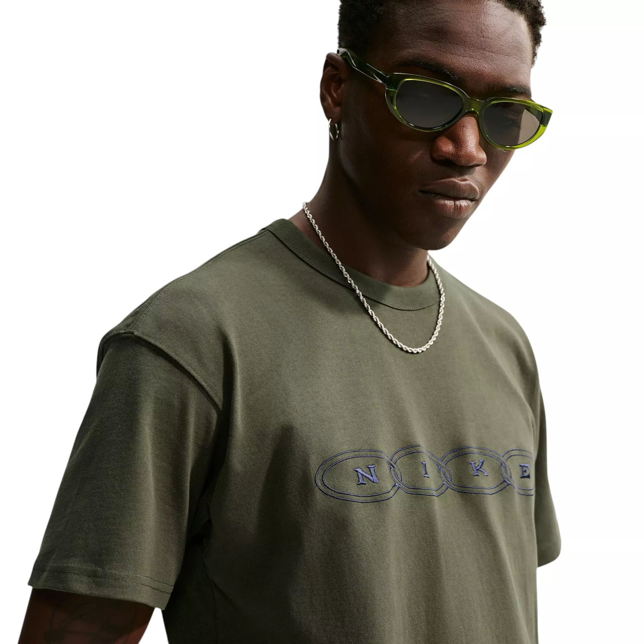 Nike Men's Sportswear Embroidered Premium Essentials T-Shirt - GREEN