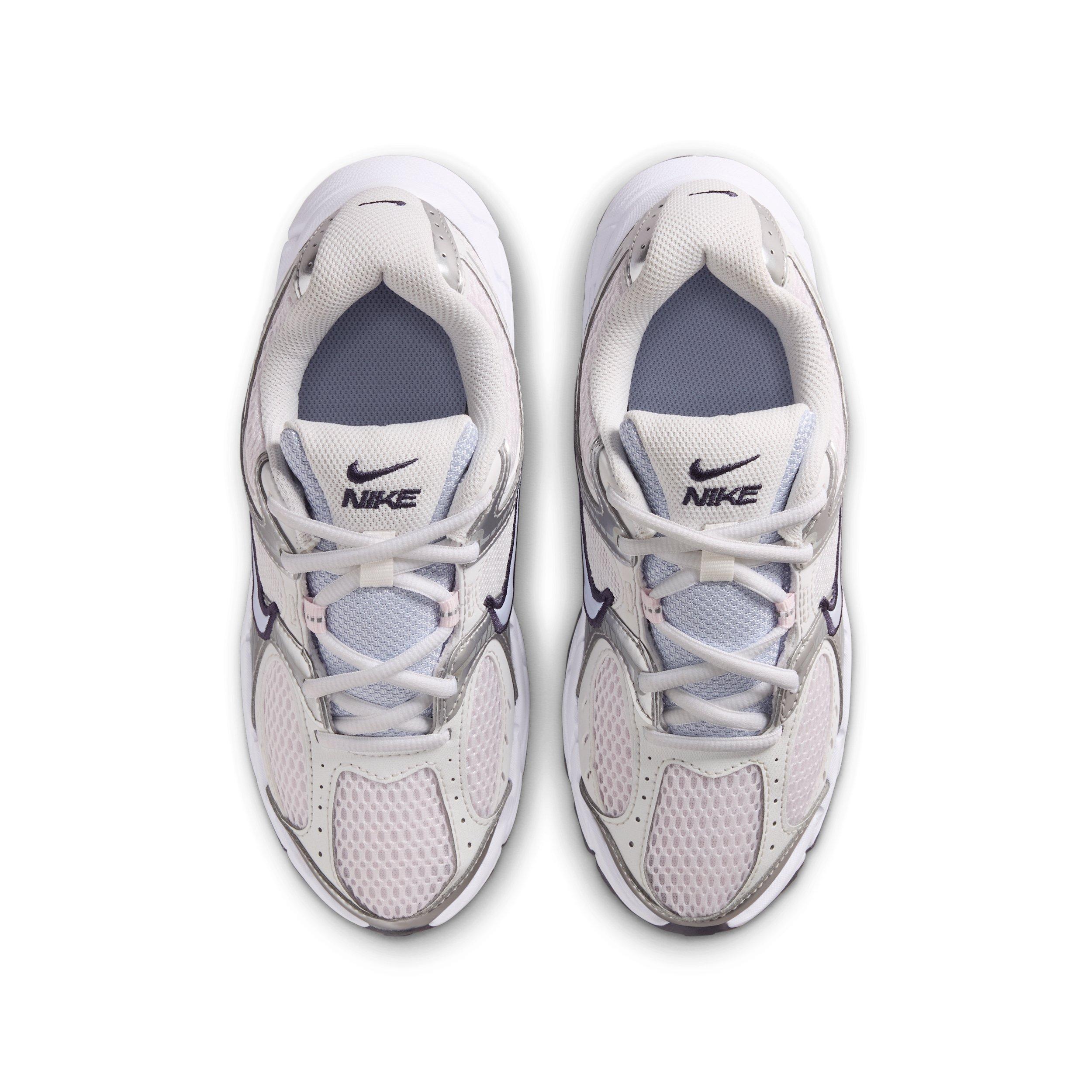 Nike V5 RNR Grade School Girls' "Light Violet/Metallic Silver/Cave Purple/Ghost" Shoe