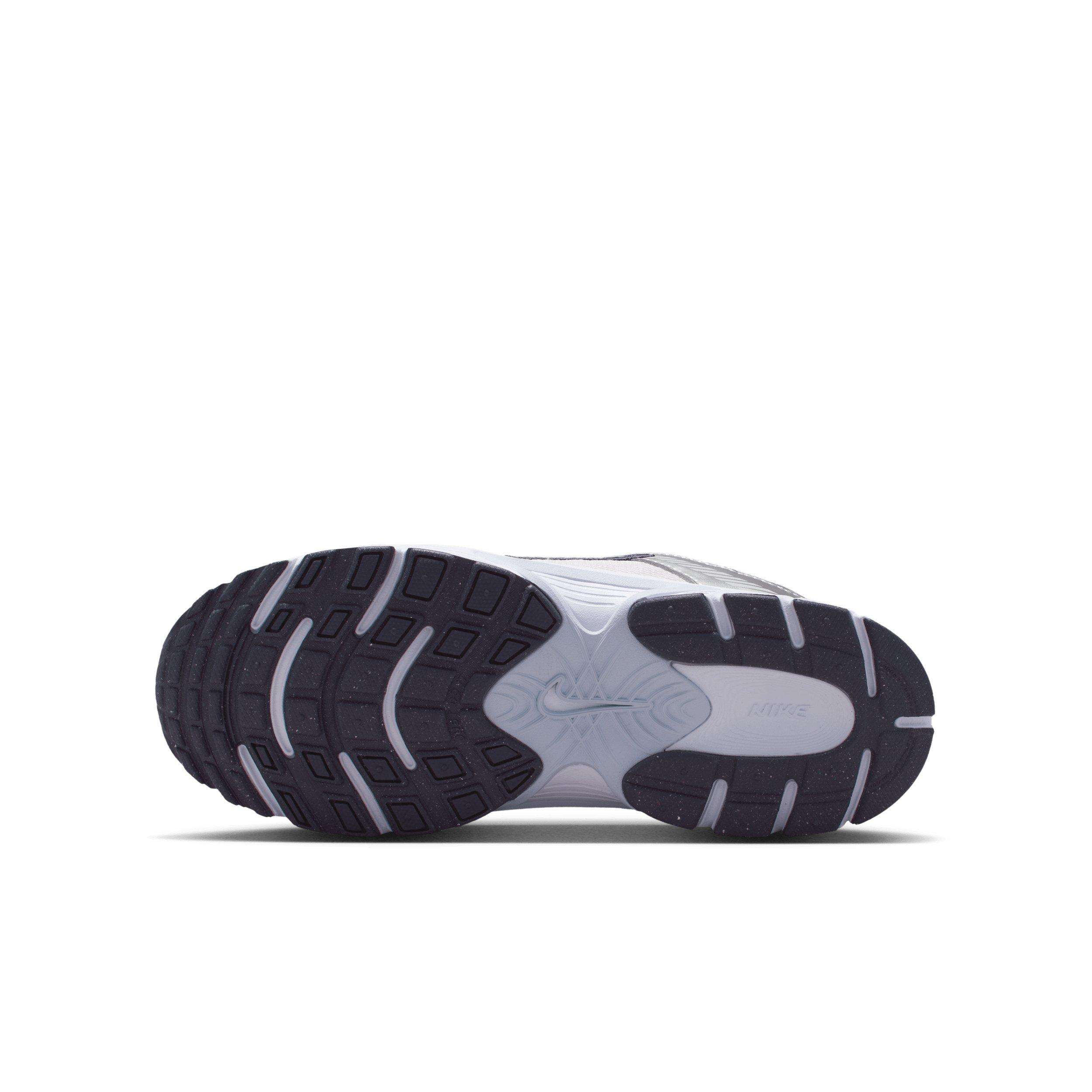 Nike V5 RNR Grade School Girls' "Light Violet/Metallic Silver/Cave Purple/Ghost" Shoe