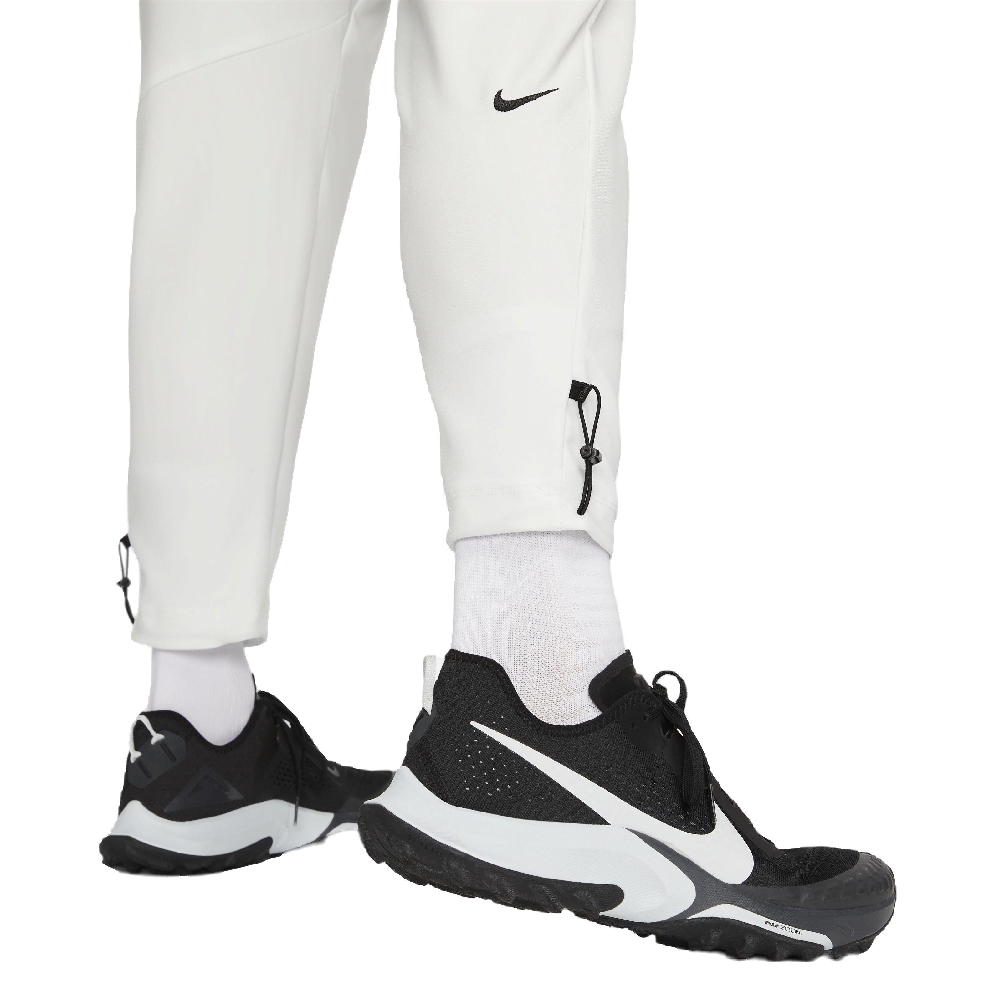 Nike Men's Dri-FIT Track Club Running Pants - WHITE Thumbnail View 6