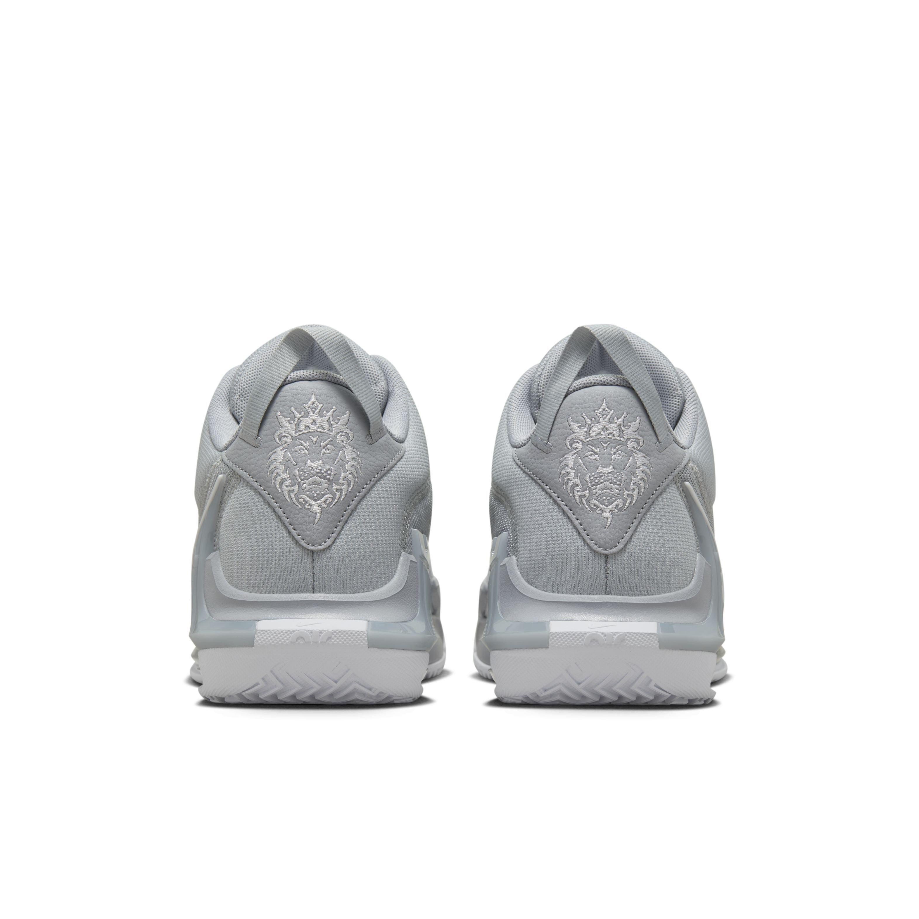 Wolf on sale grey 7s