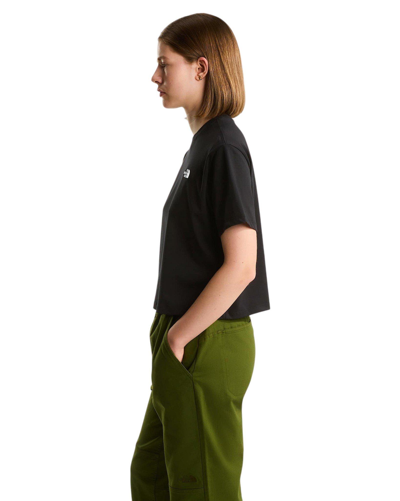 The North Face Women's Evolution Simple Dome Cropped Relaxed T-Shirt - Black - BLACK