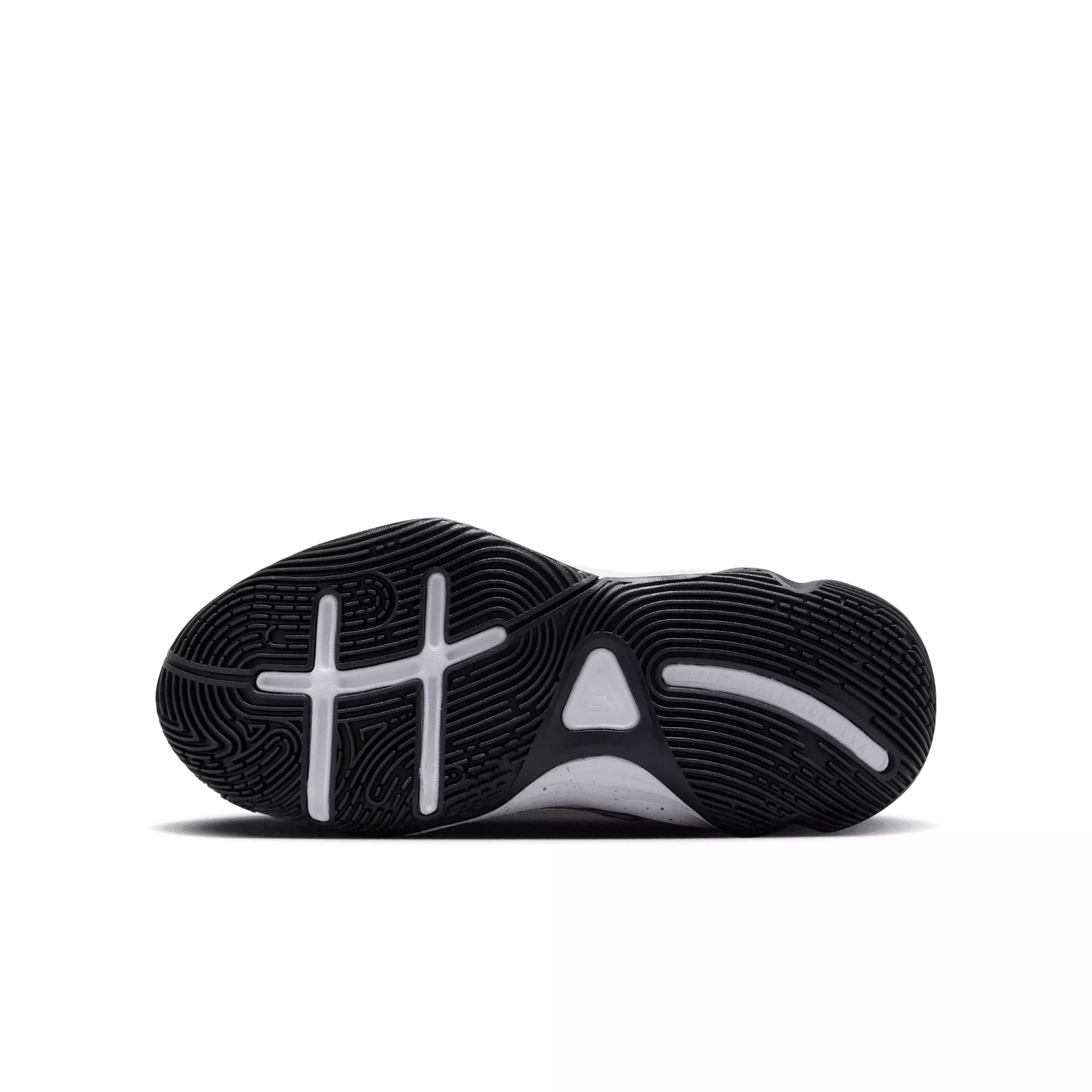 Nike Giannis Immortality 4 "Black/White/Metallic Gold" Grade School Boys' Basketball Shoe - BLACK/WHITE/GOLD