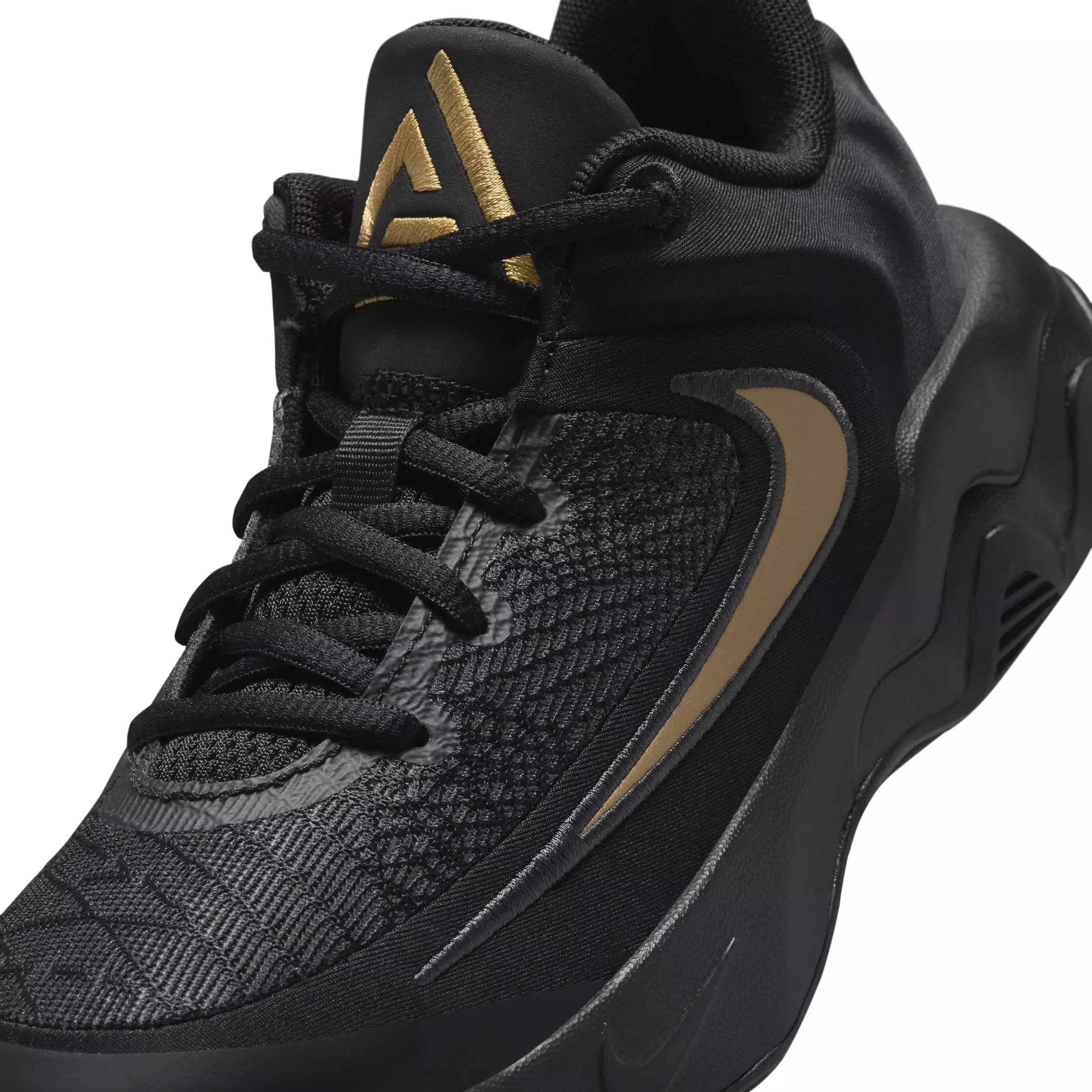 Nike Giannis Immortality 4 "Black/Metallic Gold" Grade School Boys' Basketball Shoe - BLACK/GOLD