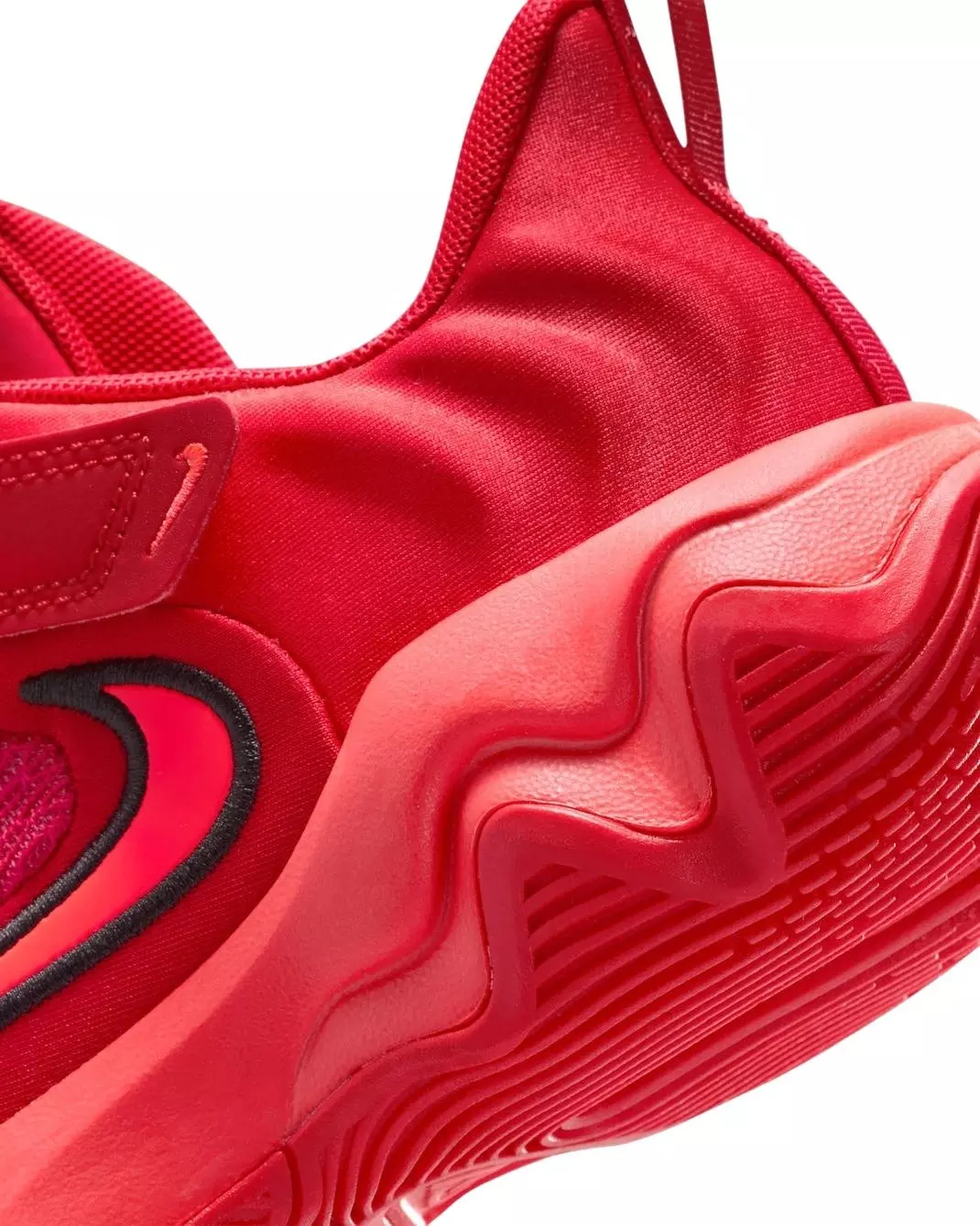 Nike Giannis Immortality 4 "Red/Light Crimson/Gym Red/Crimson" Preschool Boys' Basketball Shoe - RED/LT CRIMSON/RED/CRIMSON