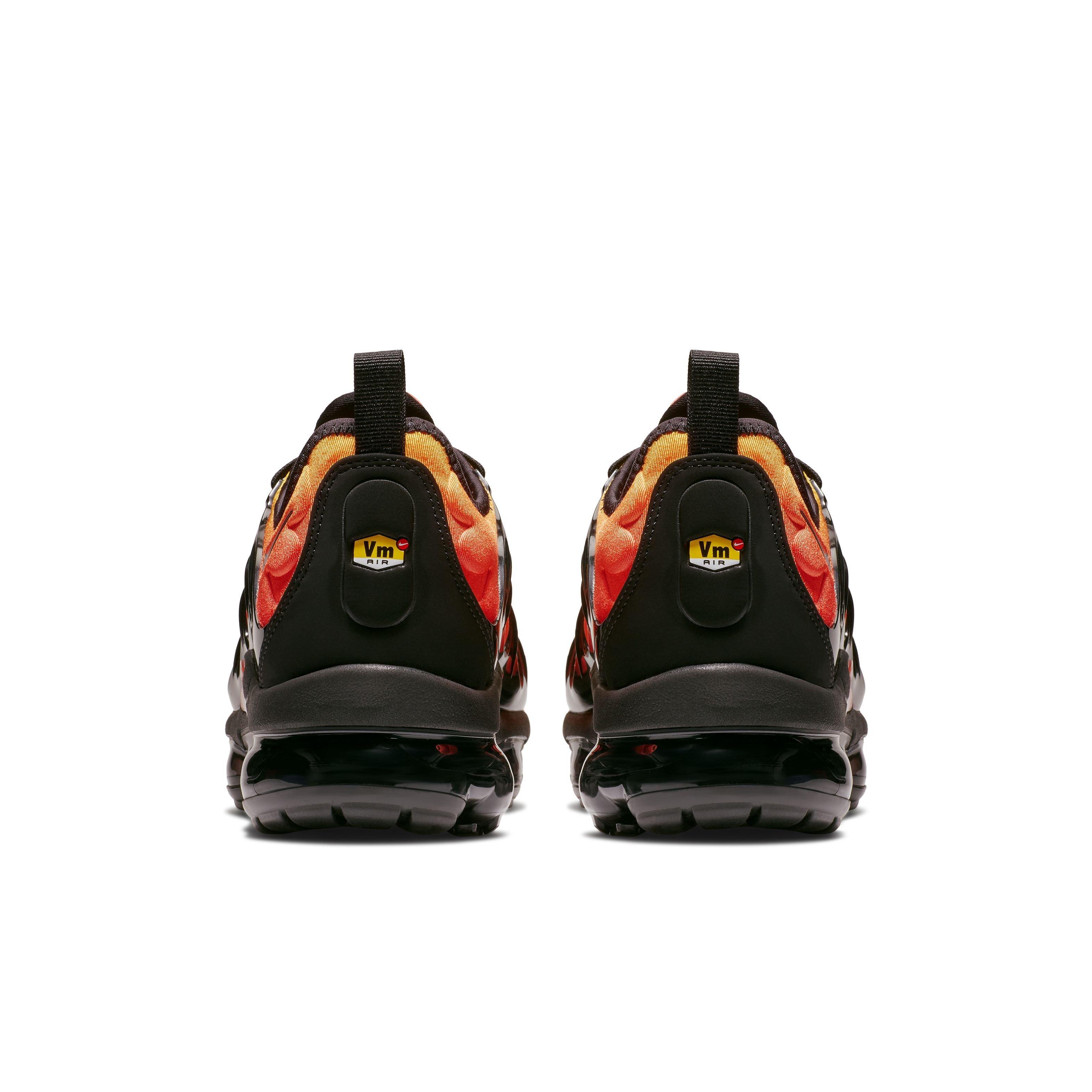 Nike Air VaporMax Plus "Black/Black/Total Orange/Total Crimson" Men's Shoe - BLACK/BLACK/ORANGE/CRIMSON Thumbnail View 5