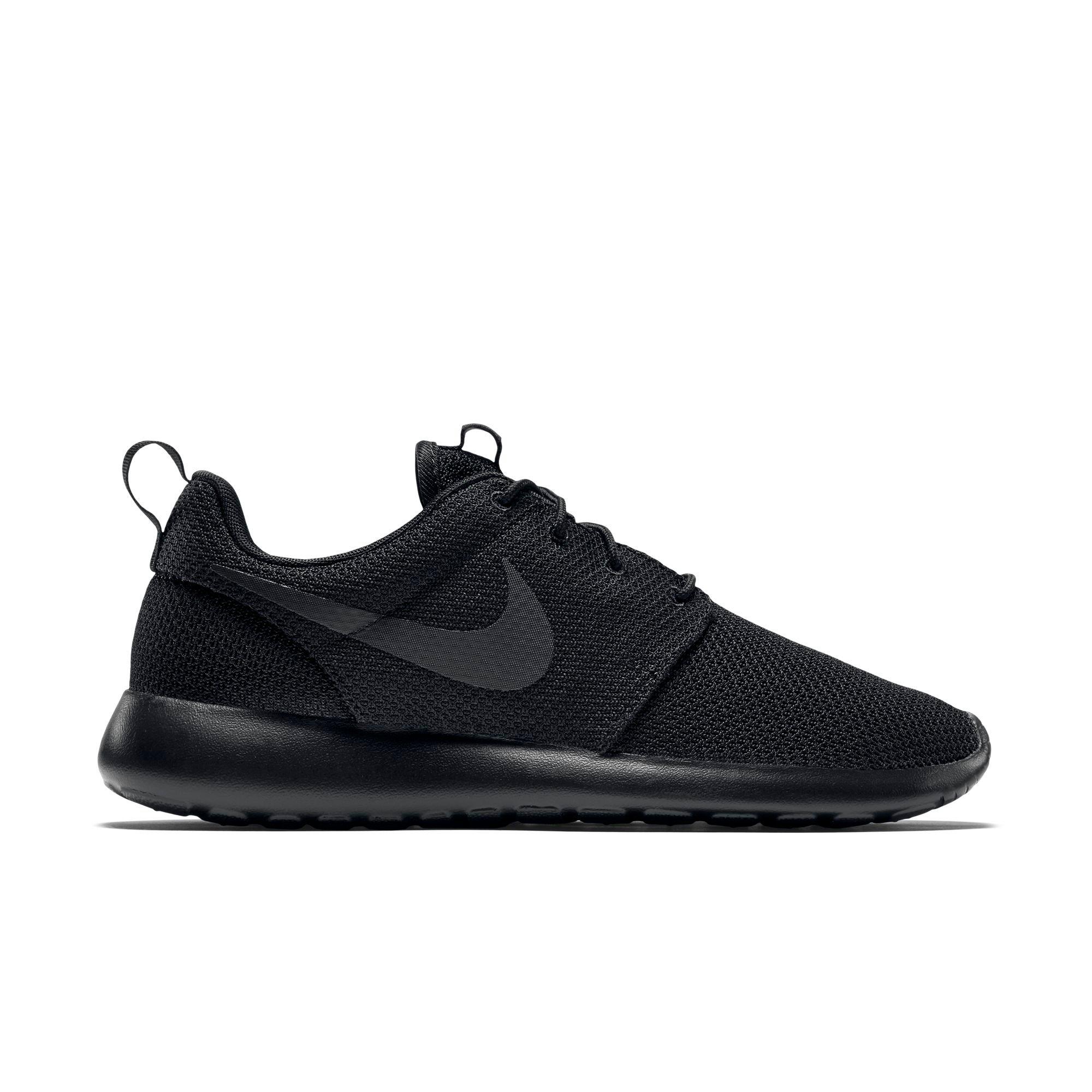 roshe one mens black and white