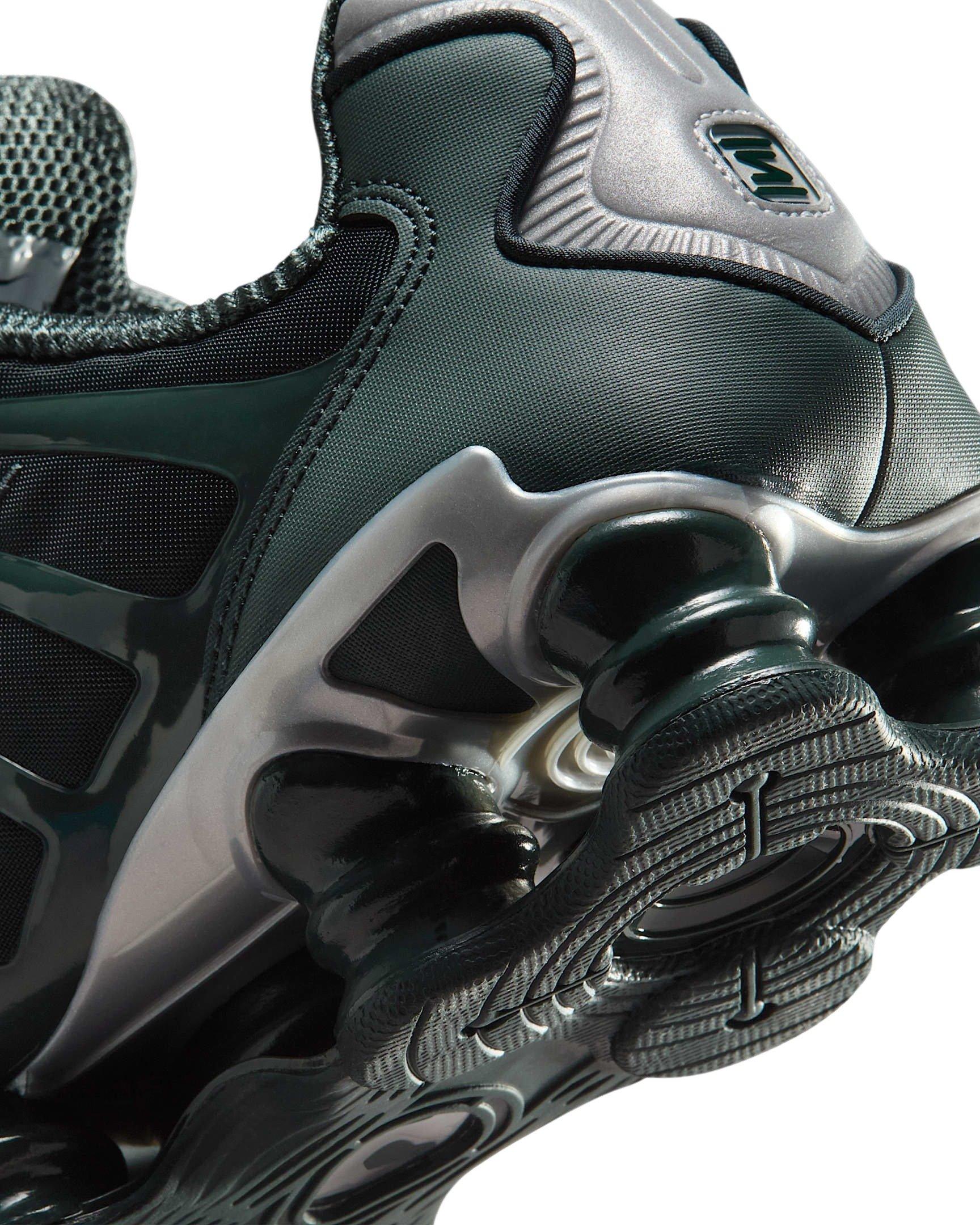 NEW Nike Men\'s SHOX TL Seaweed & Gunmetal Running/ Casual Sneakers SIZE 10 MENS Nike Sportswear Shox TL - Seaweed/Gunmetal - Trainers - Mens  main image 2