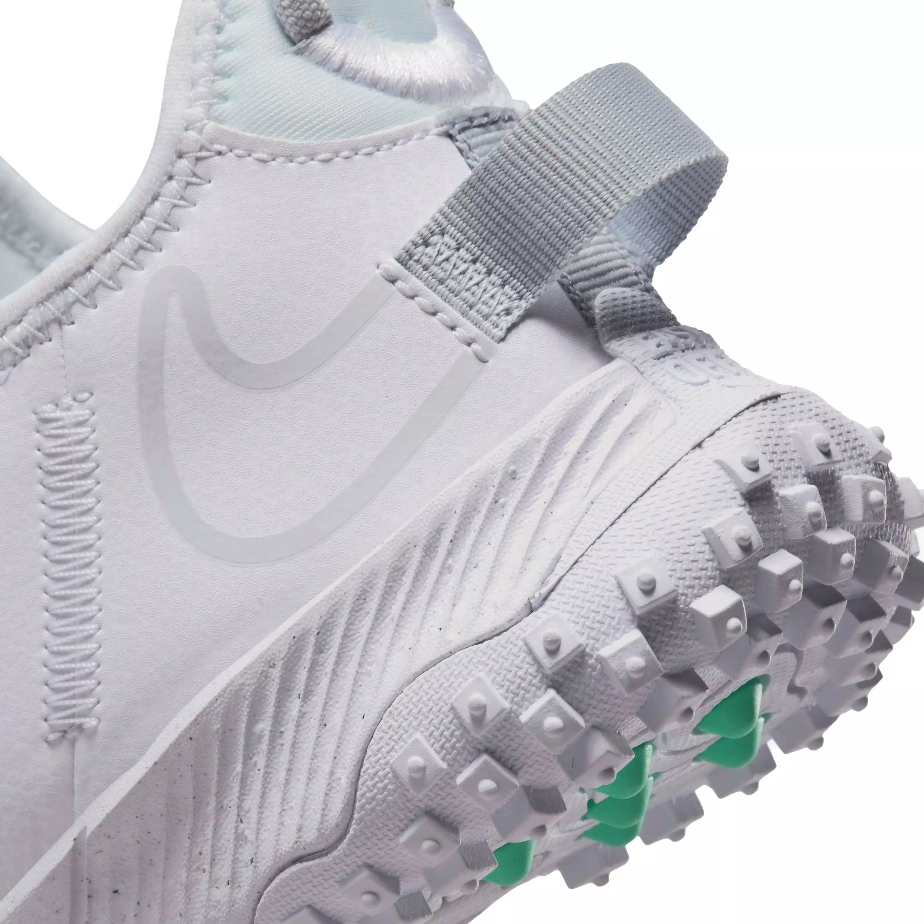 Nike Future Field "White/Pure Platinum/Pure Platinum" Grade School Boys' Football Cleat - WHITE/PLATINUM/PLATINUM