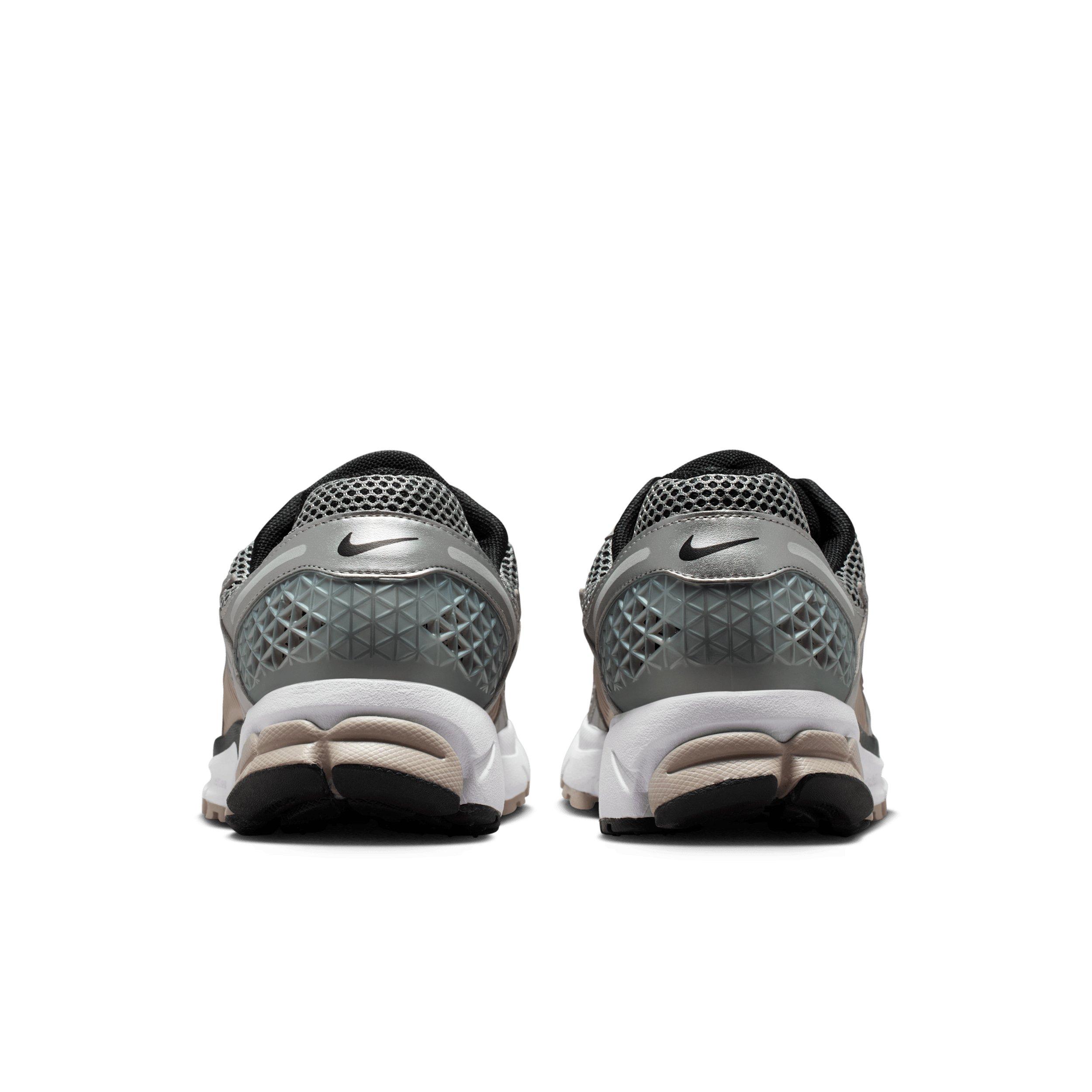 Nike Zoom Vomero 5 "Metallic Silver/College Grey/Black" Men's Shoe - SILVER/GREY/BLACK Thumbnail View 5