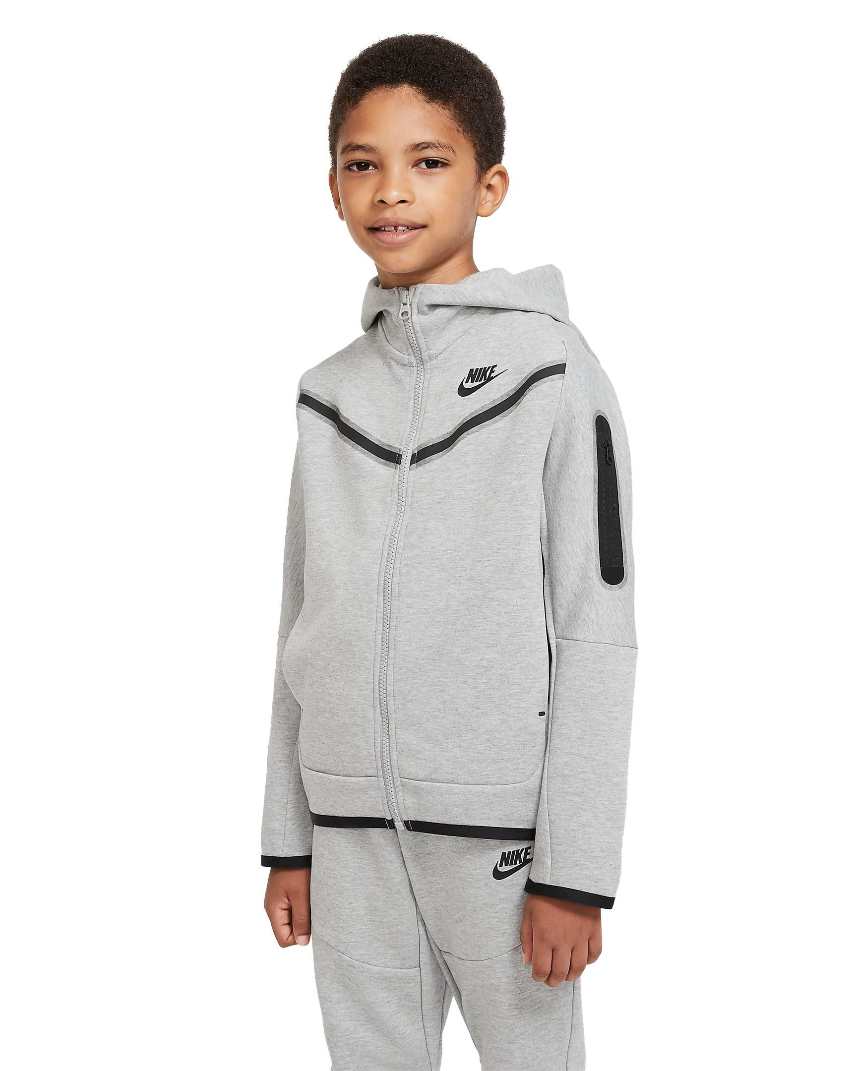 black nike hoodie junior