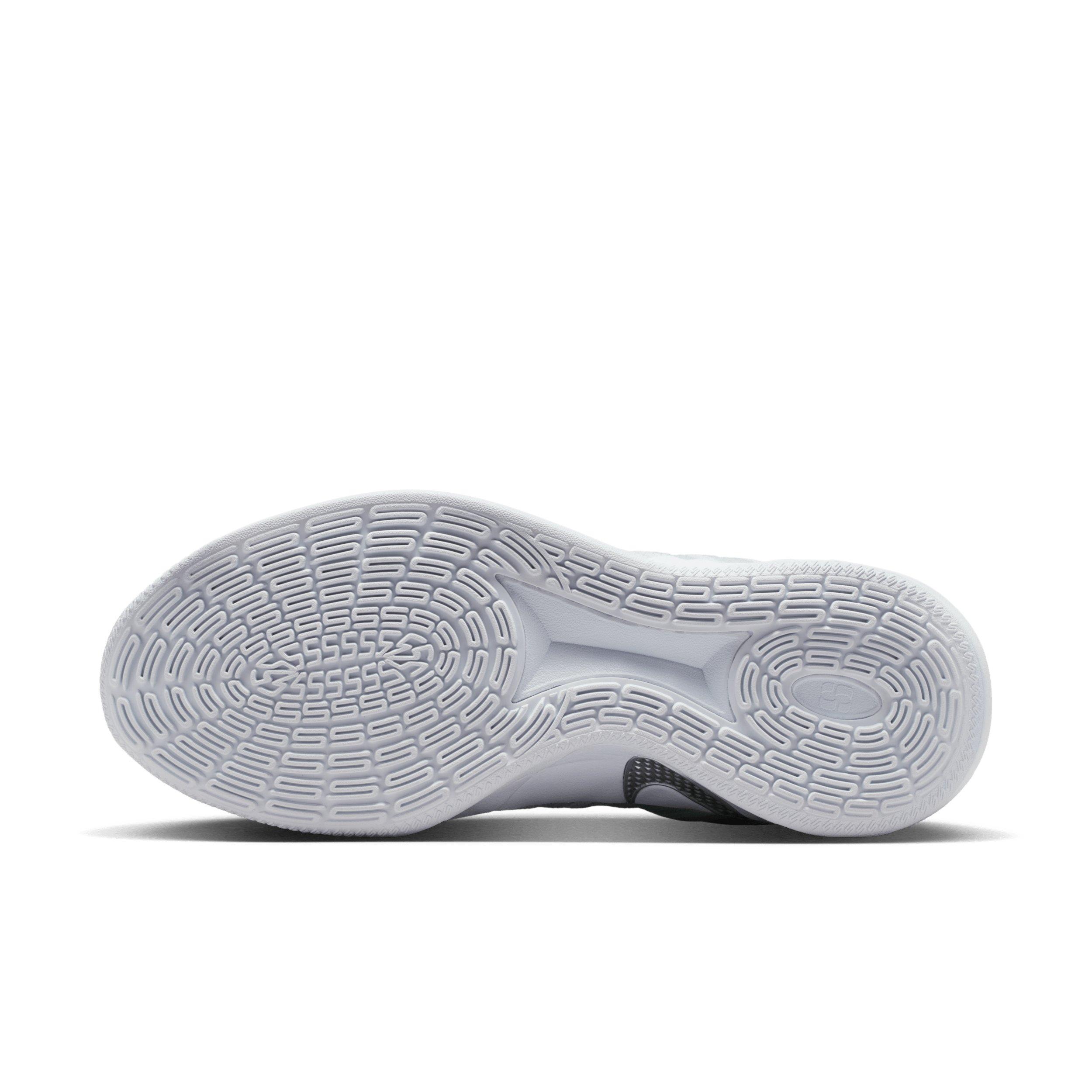 Nike Sabrina 3 
