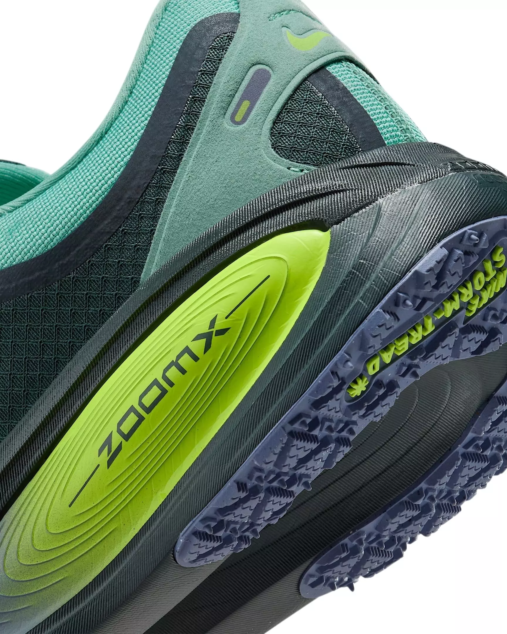 Nike Vomero 18 GORE-TEX "Seaweed/Cannon/Volt/Barely Volt" Men's Running Shoe - SEAWEED/CANNON/VOLT/VOLT