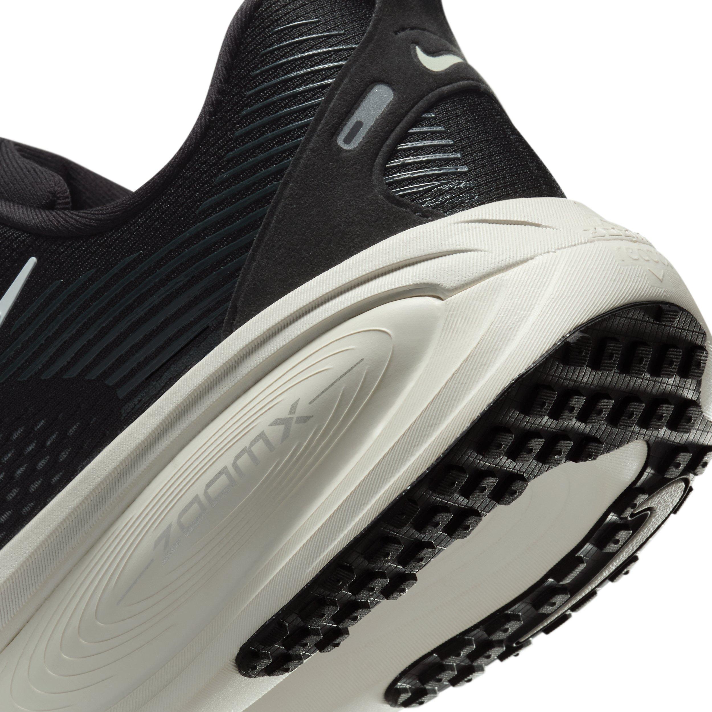 Nike Vomero 18 