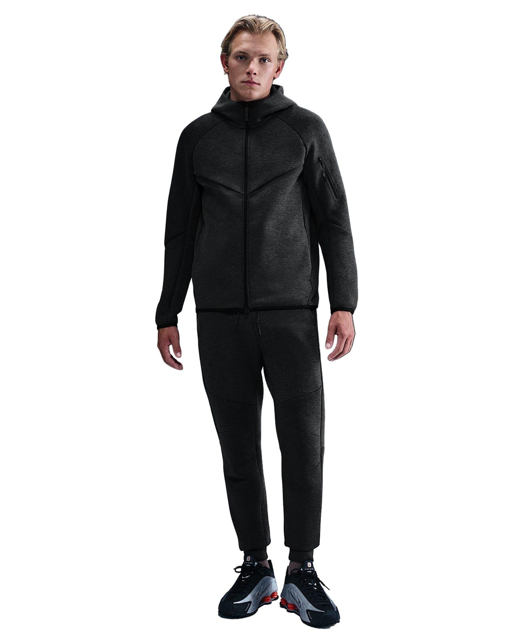 Nike Men's Tech Fleece Joggers - BLACK Thumbnail View 1