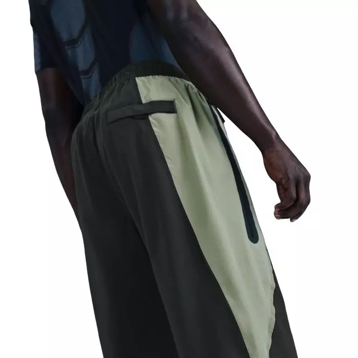 Nike Men's Tech Dri-FIT Woven Color-Block Oversized Pants - GREEN