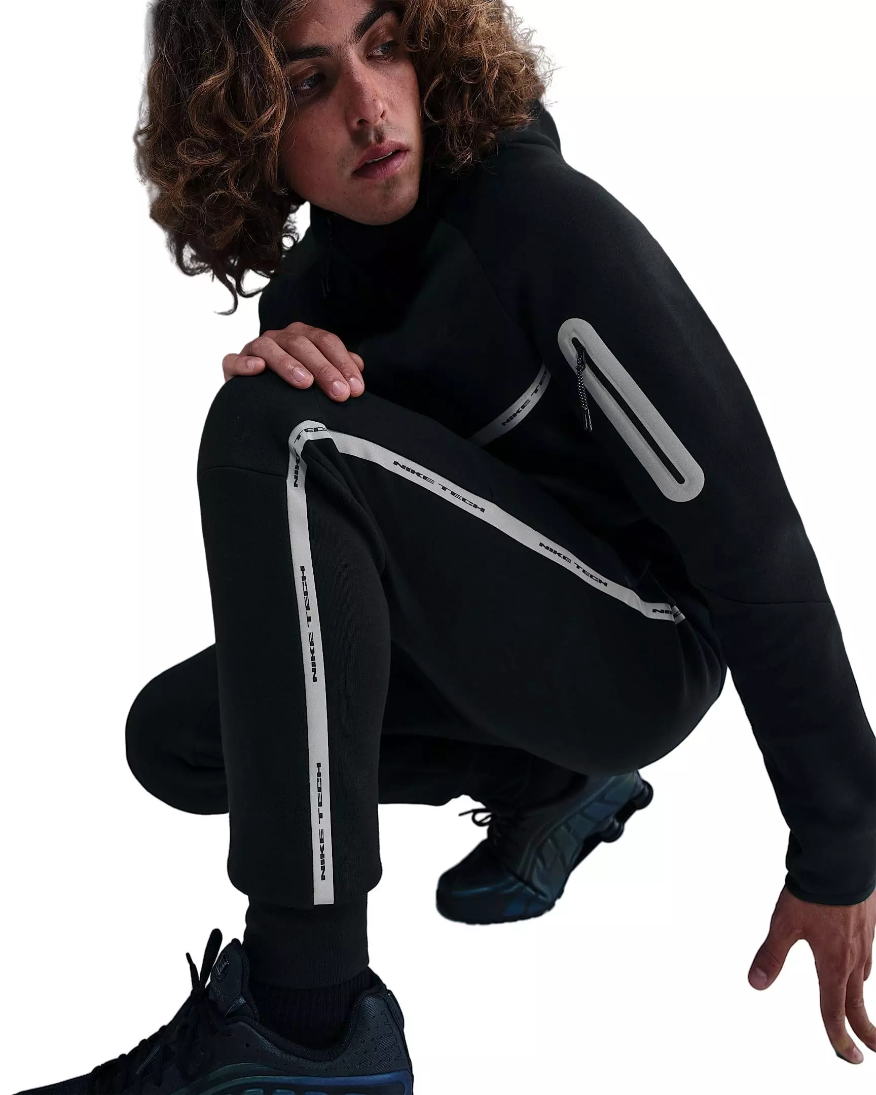 Nike Men's Tech Fleece Joggers with Reflective Accents - BLACK