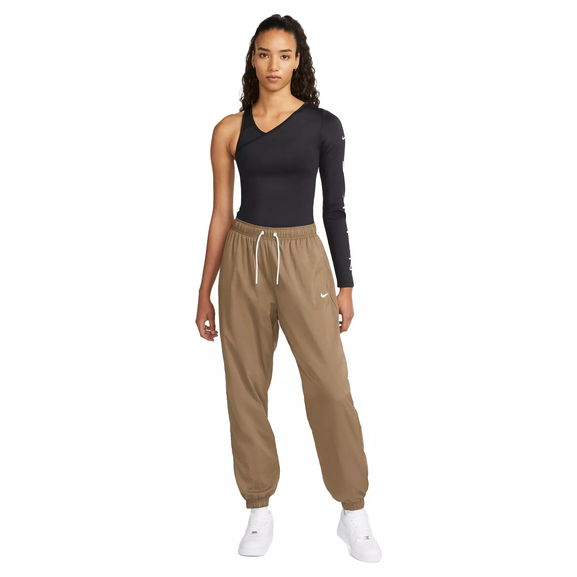 Nike Women's Sportswear Oversized Woven Joggers - BROWN