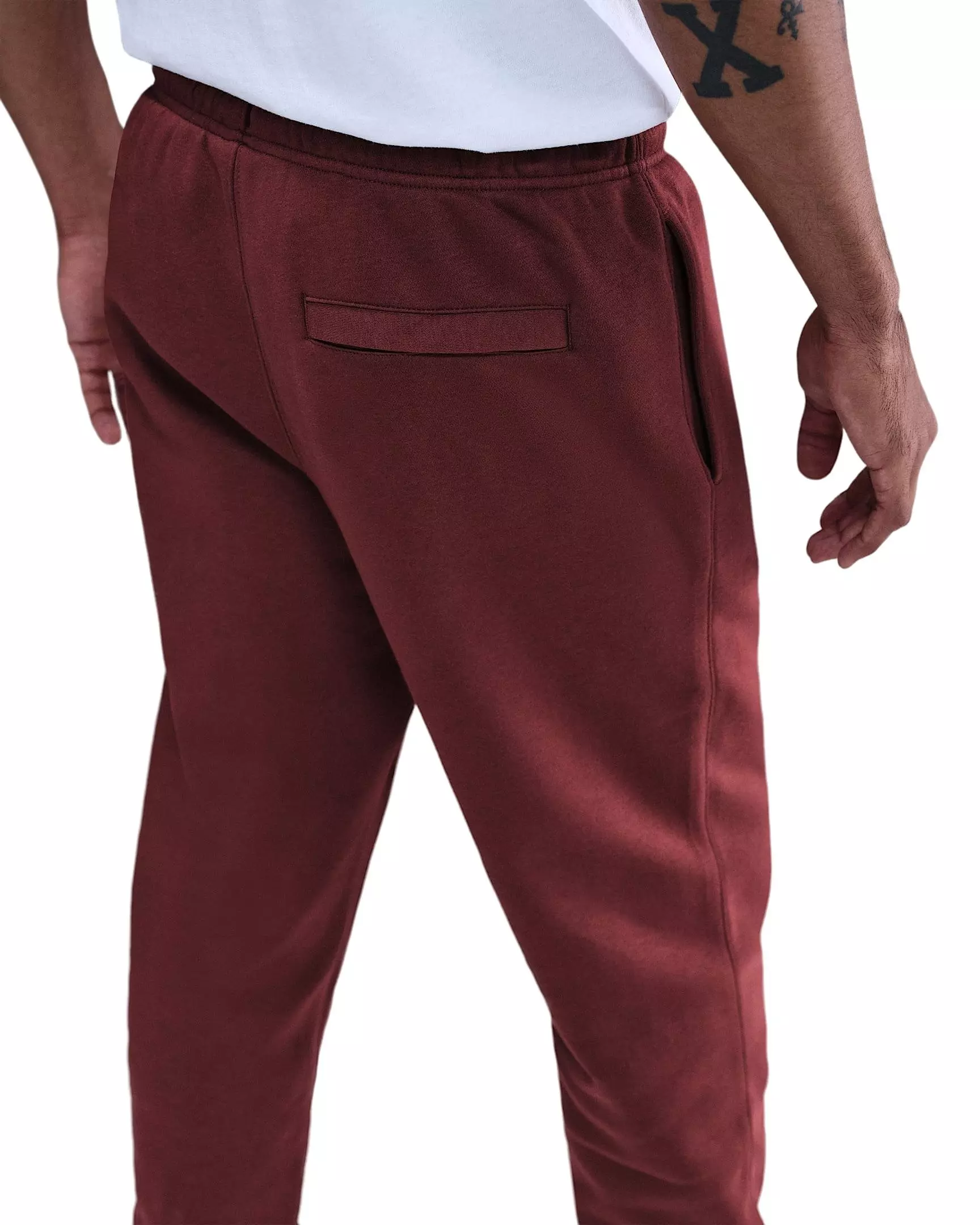 Nike Men's Club Joggers - RED