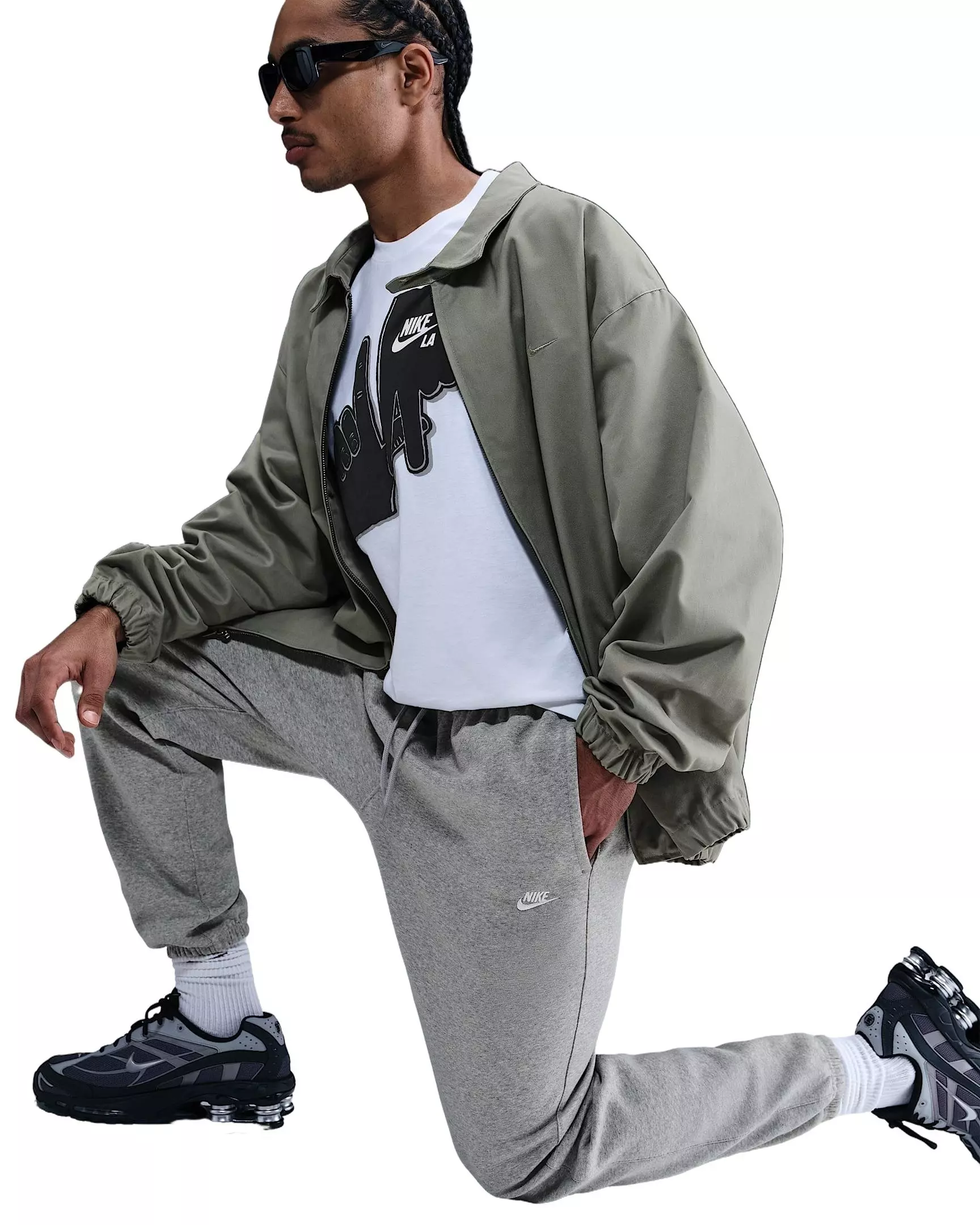 Nike Men's Club Cuffed Brushed Fleece Pants - Grey - GREY