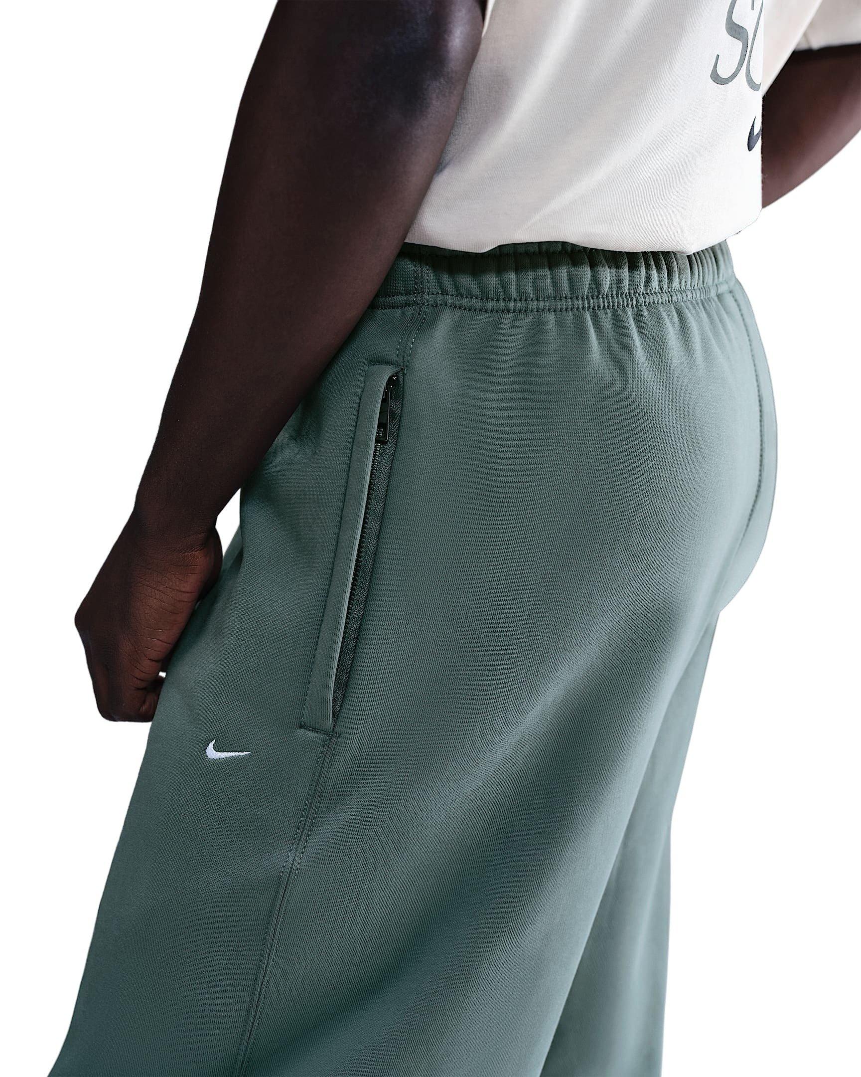 Nike Men's Solo Swoosh Cuffed Fleece Pants - GREEN Thumbnail View 4