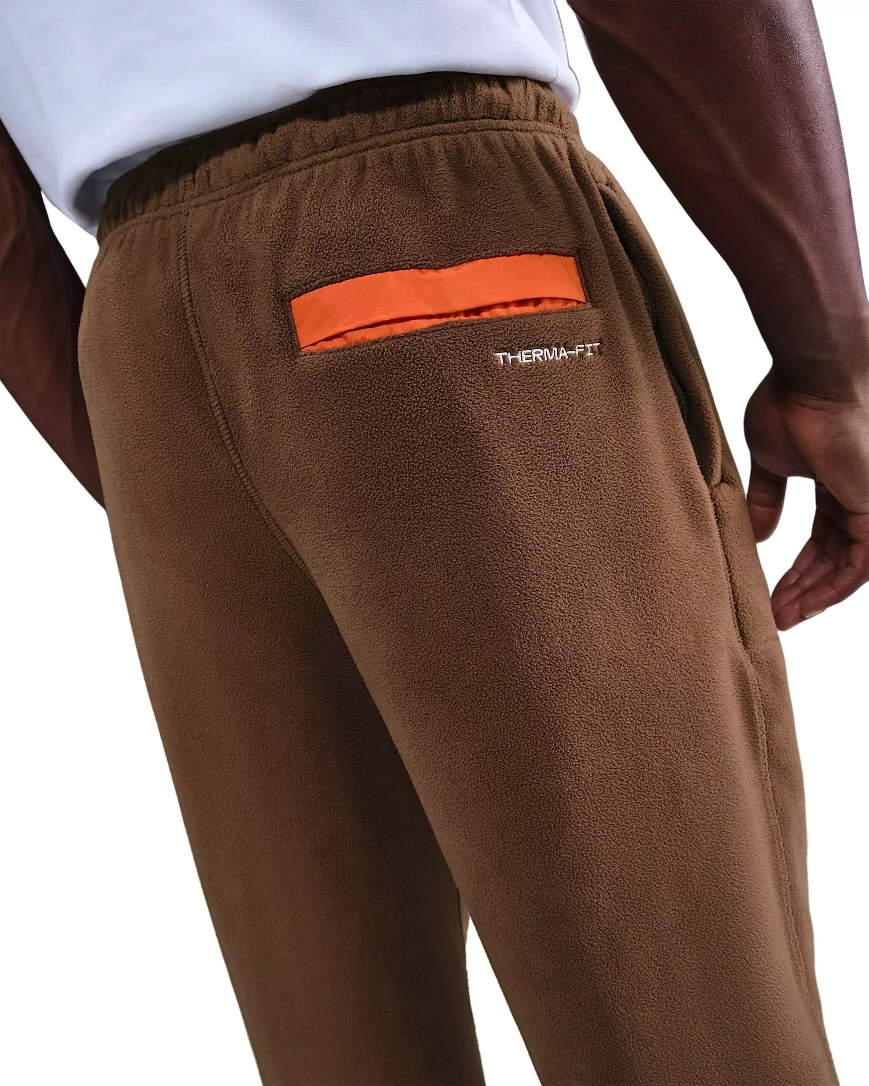 Nike Men's Sportswear Club Winterized Pants - BROWN
