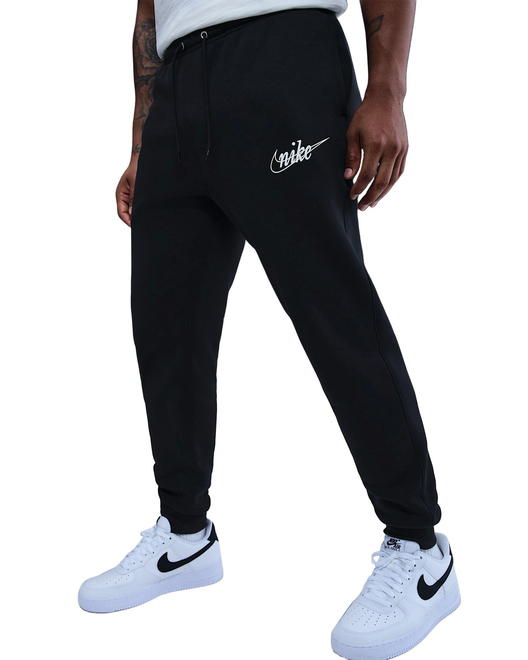 Nike Men's Sportswear Club Classic Fleece Joggers | Hibbett